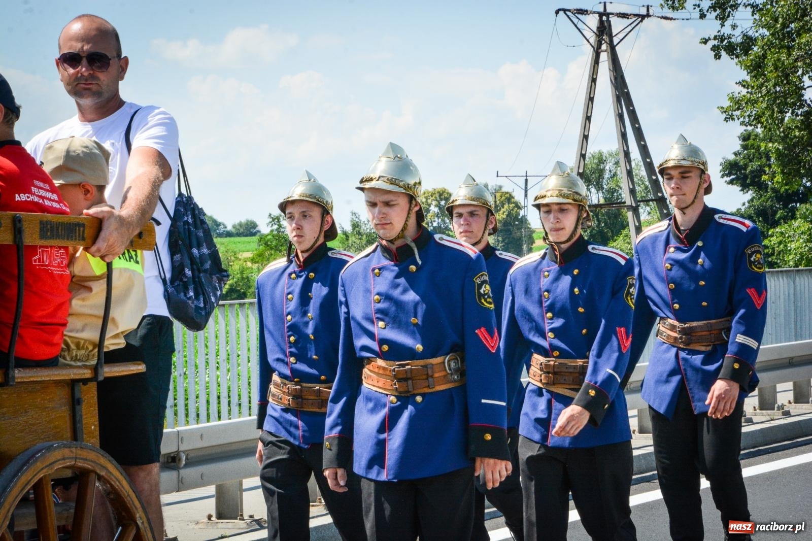 Zdjęcie w galerii na portalu naszraciborz.pl: Sikawki konne w akcji. Bieńkowice gospodarzem XVI Międzynarodowych Zawodów wiadomości z regionu
