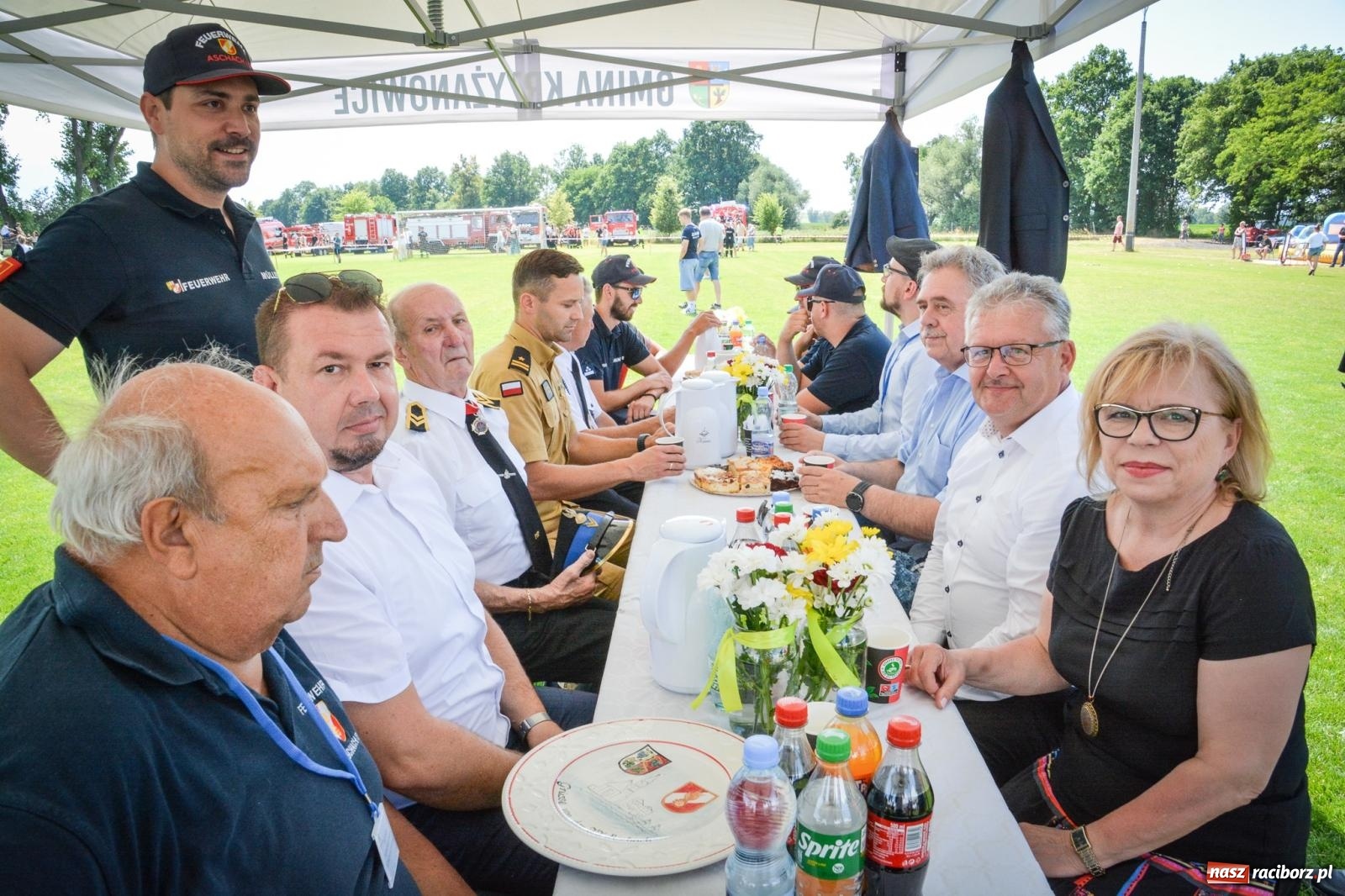 Zdjęcie w galerii na portalu naszraciborz.pl: Sikawki konne w akcji. Bieńkowice gospodarzem XVI Międzynarodowych Zawodów wiadomości z regionu