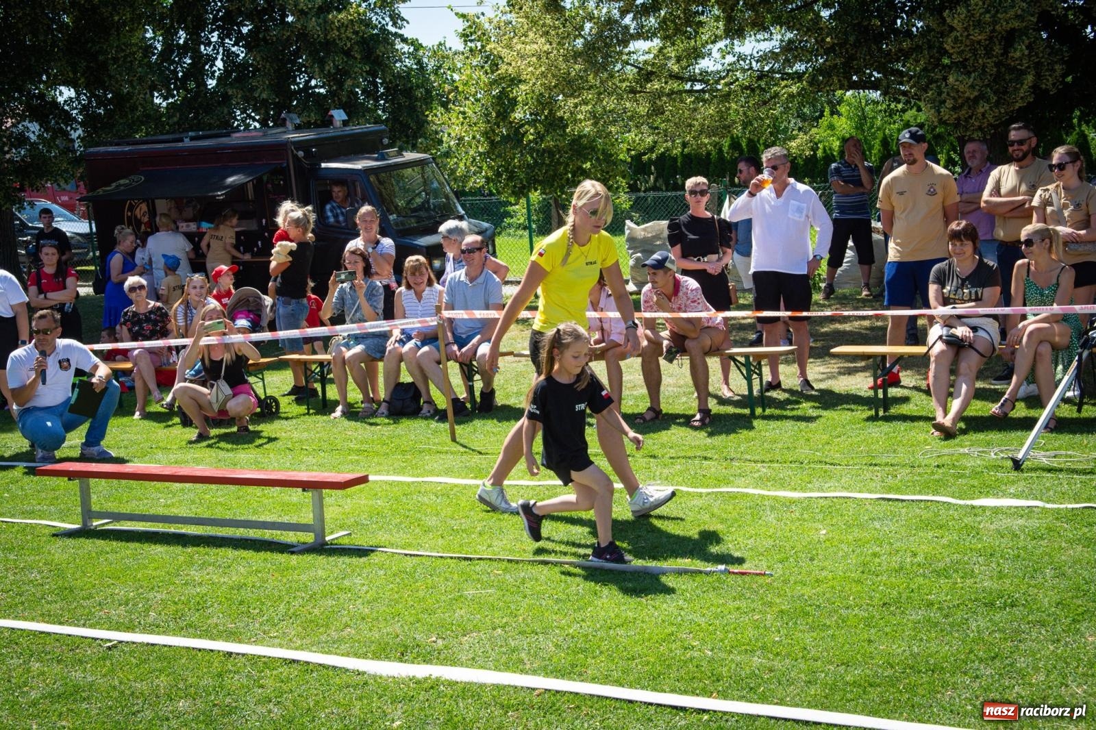Zdjęcie w galerii na portalu naszraciborz.pl: Młodzi druhowie rywalizowali w Samborowicach. II Zawody Dziecięcych Drużyn Pożarniczych za nami wiadomości z regionu