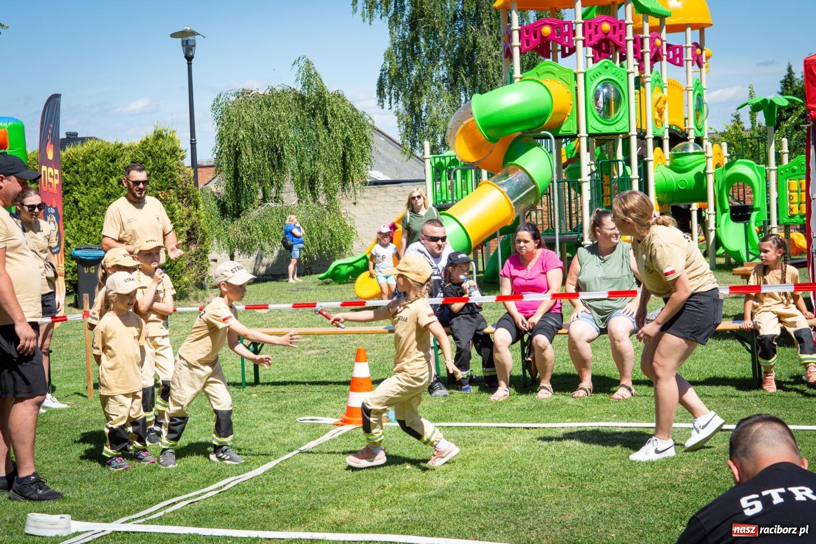 Zdjęcie w galerii na portalu naszraciborz.pl: Młodzi druhowie rywalizowali w Samborowicach. II Zawody Dziecięcych Drużyn Pożarniczych za nami wiadomości z regionu