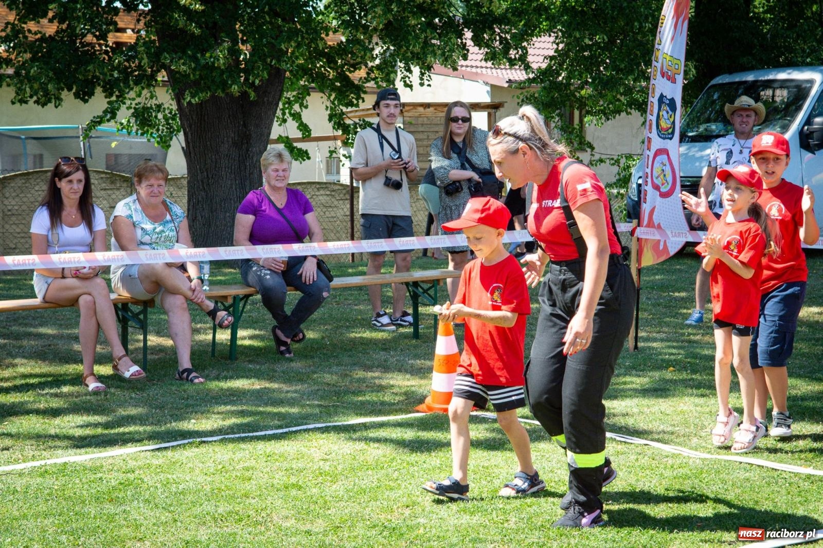 Zdjęcie w galerii na portalu naszraciborz.pl: Młodzi druhowie rywalizowali w Samborowicach. II Zawody Dziecięcych Drużyn Pożarniczych za nami wiadomości z regionu