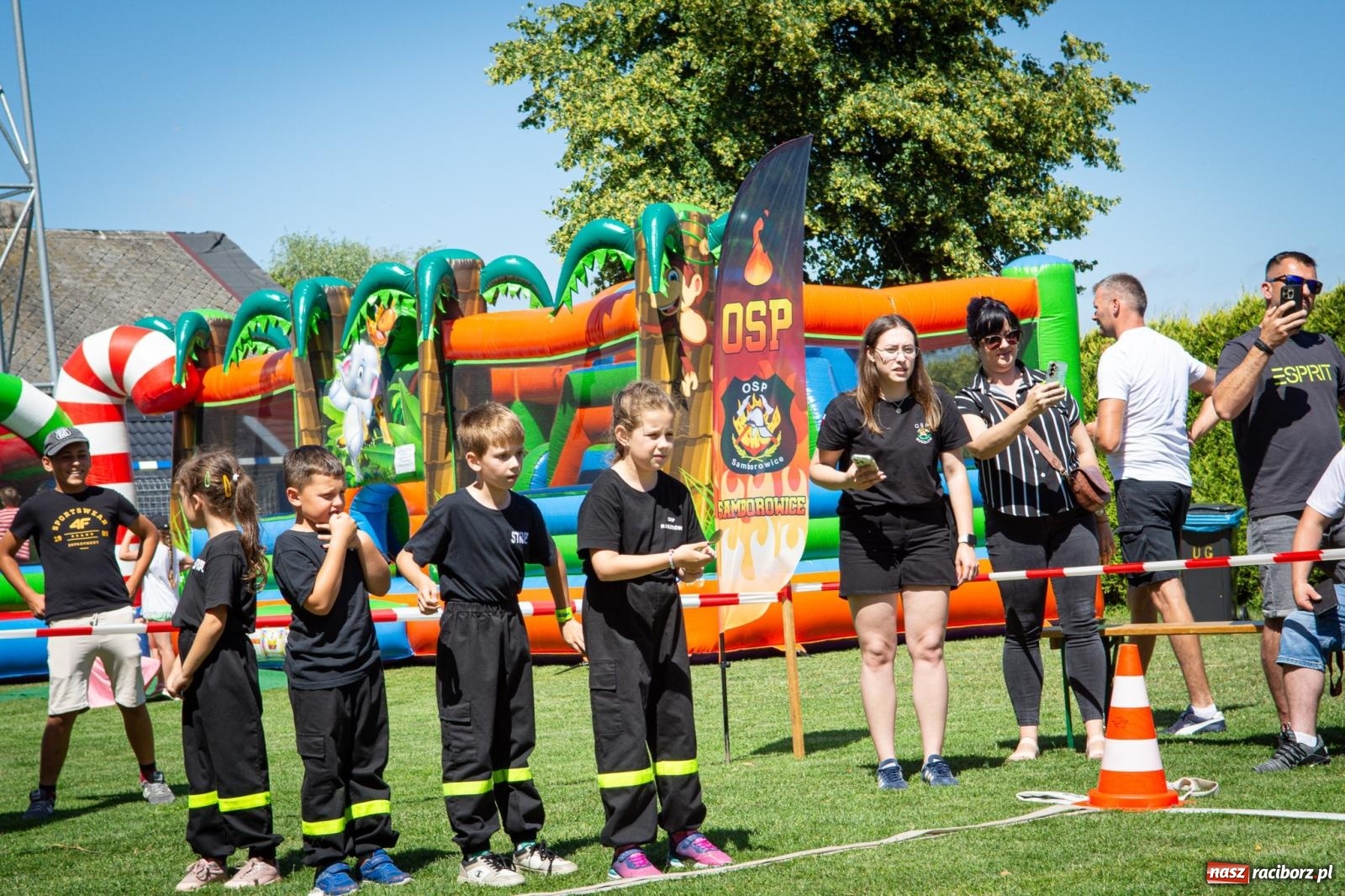 Zdjęcie w galerii na portalu naszraciborz.pl: Młodzi druhowie rywalizowali w Samborowicach. II Zawody Dziecięcych Drużyn Pożarniczych za nami wiadomości z regionu