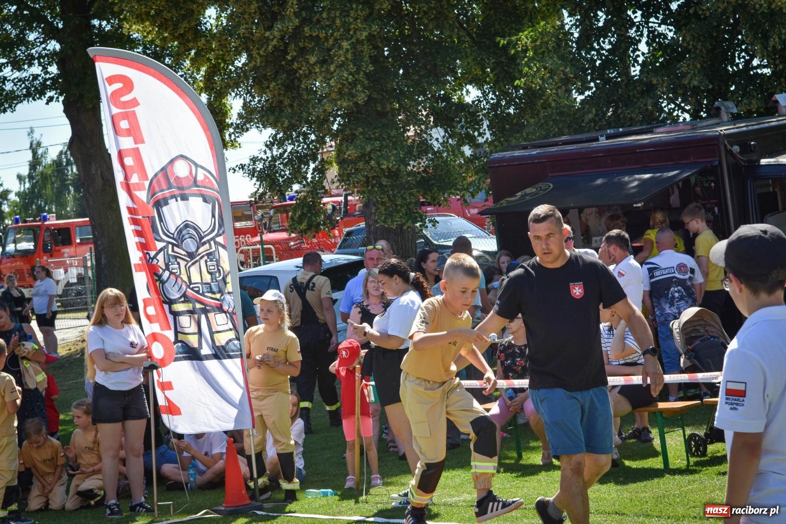 Zdjęcie w galerii na portalu naszraciborz.pl: Młodzi druhowie rywalizowali w Samborowicach. II Zawody Dziecięcych Drużyn Pożarniczych za nami wiadomości z regionu