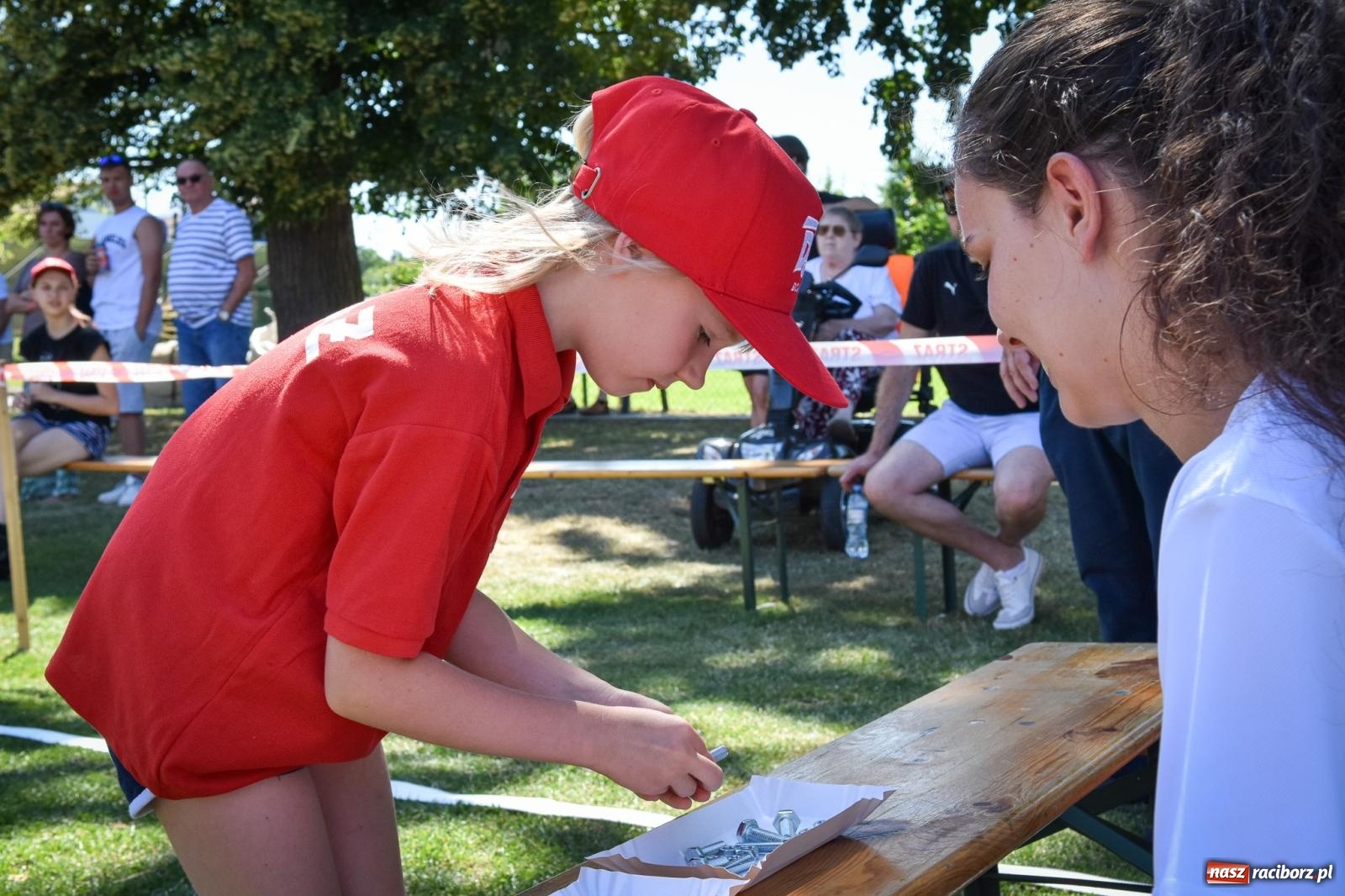 Zdjęcie w galerii na portalu naszraciborz.pl: Młodzi druhowie rywalizowali w Samborowicach. II Zawody Dziecięcych Drużyn Pożarniczych za nami wiadomości z regionu