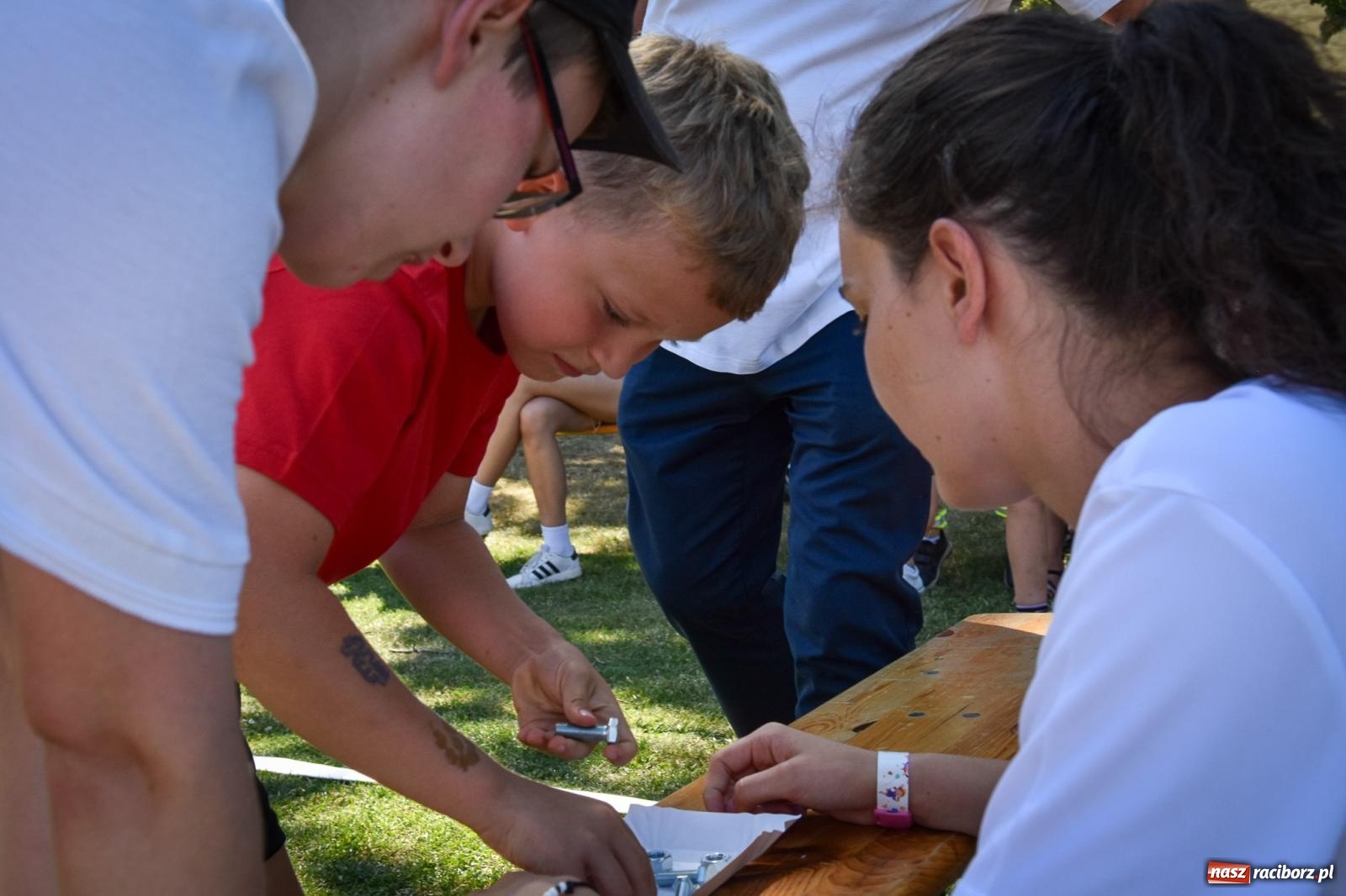 Zdjęcie w galerii na portalu naszraciborz.pl: Młodzi druhowie rywalizowali w Samborowicach. II Zawody Dziecięcych Drużyn Pożarniczych za nami wiadomości z regionu