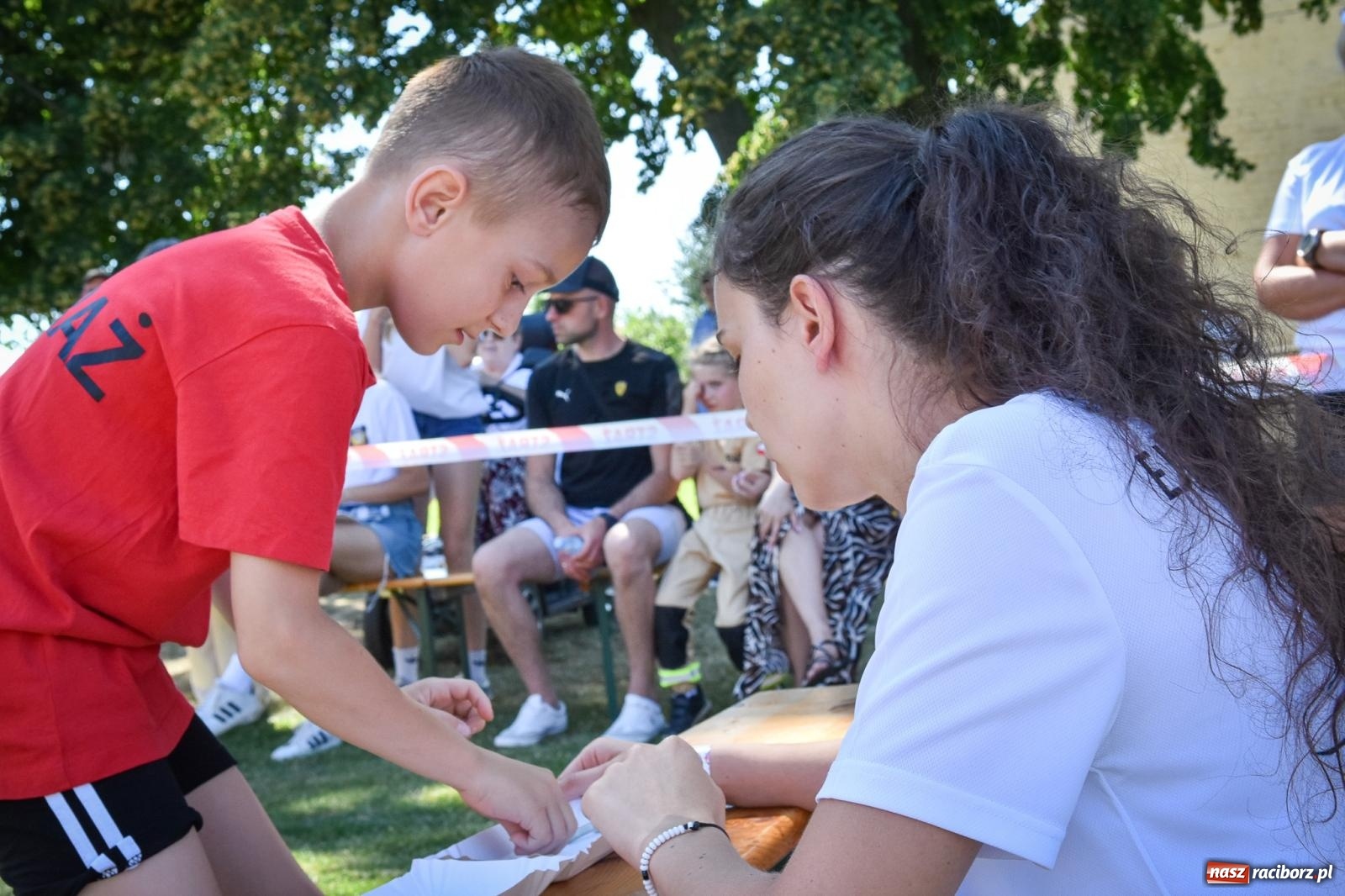 Zdjęcie w galerii na portalu naszraciborz.pl: Młodzi druhowie rywalizowali w Samborowicach. II Zawody Dziecięcych Drużyn Pożarniczych za nami wiadomości z regionu