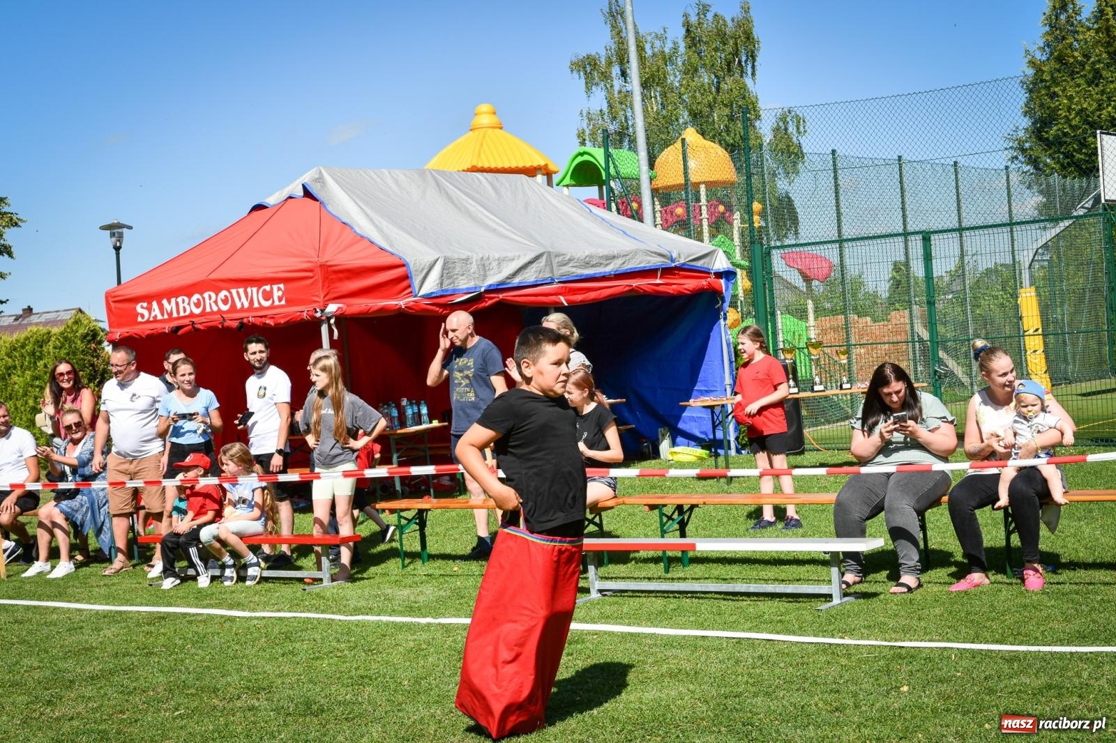 Zdjęcie w galerii na portalu naszraciborz.pl: Młodzi druhowie rywalizowali w Samborowicach. II Zawody Dziecięcych Drużyn Pożarniczych za nami wiadomości z regionu