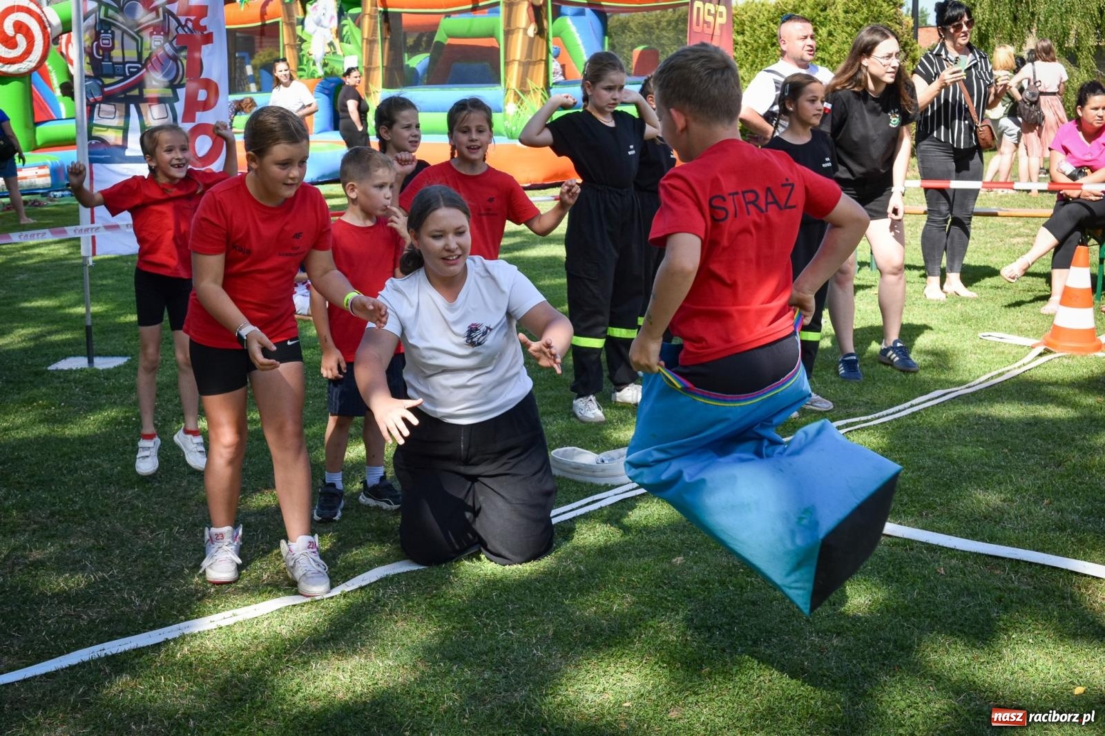 Zdjęcie w galerii na portalu naszraciborz.pl: Młodzi druhowie rywalizowali w Samborowicach. II Zawody Dziecięcych Drużyn Pożarniczych za nami wiadomości z regionu