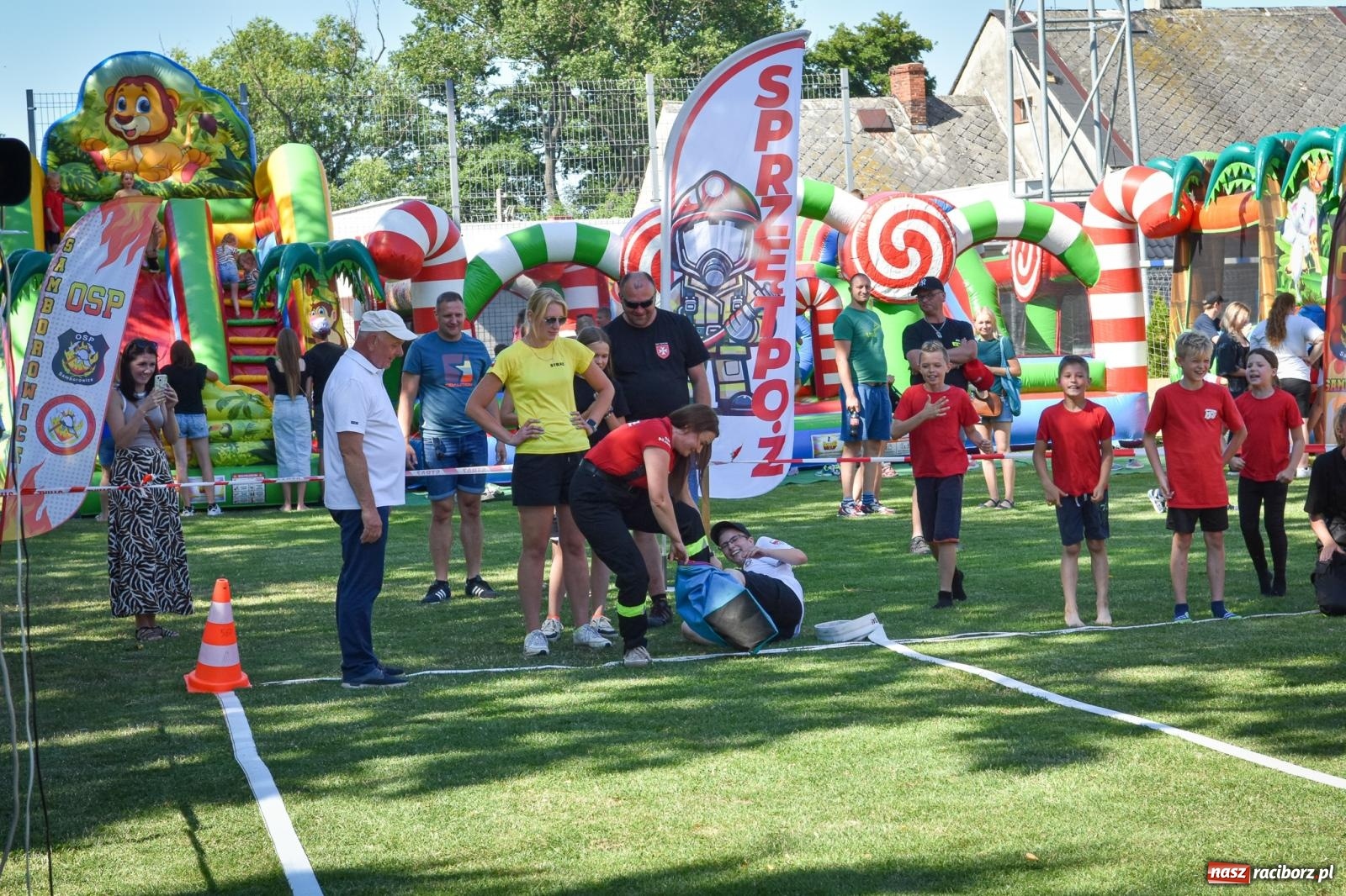 Zdjęcie w galerii na portalu naszraciborz.pl: Młodzi druhowie rywalizowali w Samborowicach. II Zawody Dziecięcych Drużyn Pożarniczych za nami wiadomości z regionu