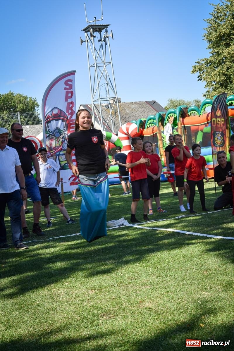 Zdjęcie w galerii na portalu naszraciborz.pl: Młodzi druhowie rywalizowali w Samborowicach. II Zawody Dziecięcych Drużyn Pożarniczych za nami wiadomości z regionu