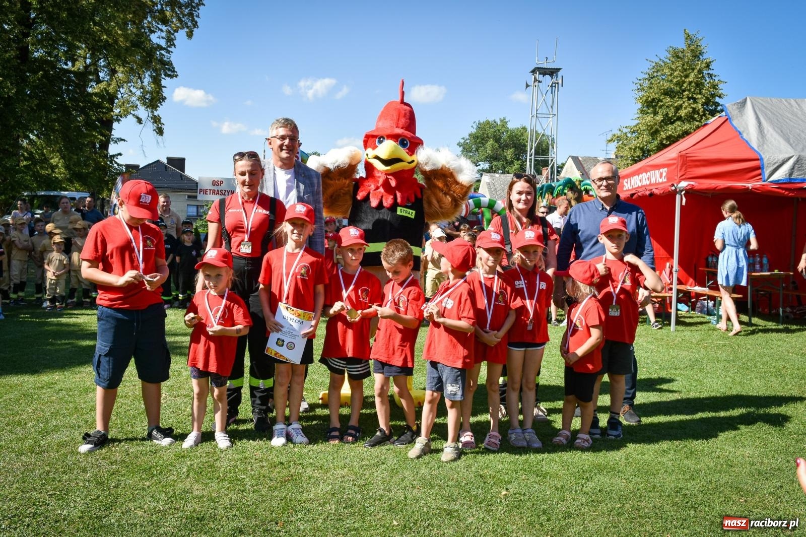 Zdjęcie w galerii na portalu naszraciborz.pl: Młodzi druhowie rywalizowali w Samborowicach. II Zawody Dziecięcych Drużyn Pożarniczych za nami wiadomości z regionu