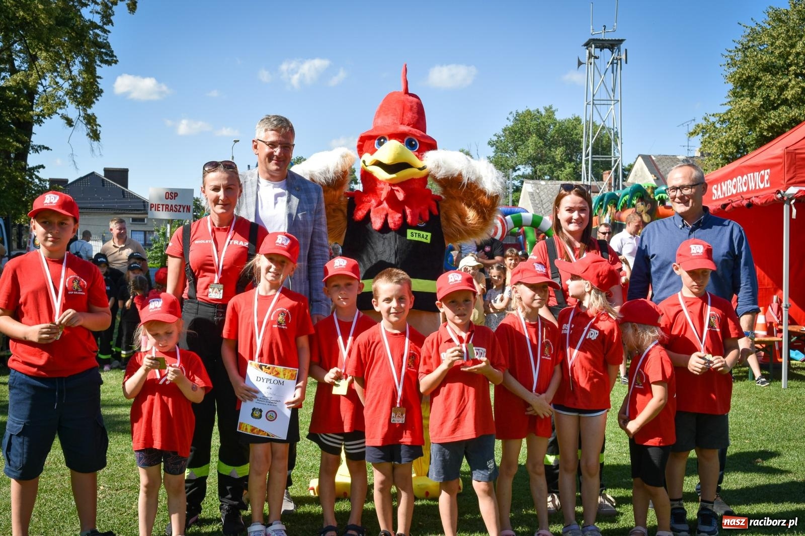 Zdjęcie w galerii na portalu naszraciborz.pl: Młodzi druhowie rywalizowali w Samborowicach. II Zawody Dziecięcych Drużyn Pożarniczych za nami wiadomości z regionu