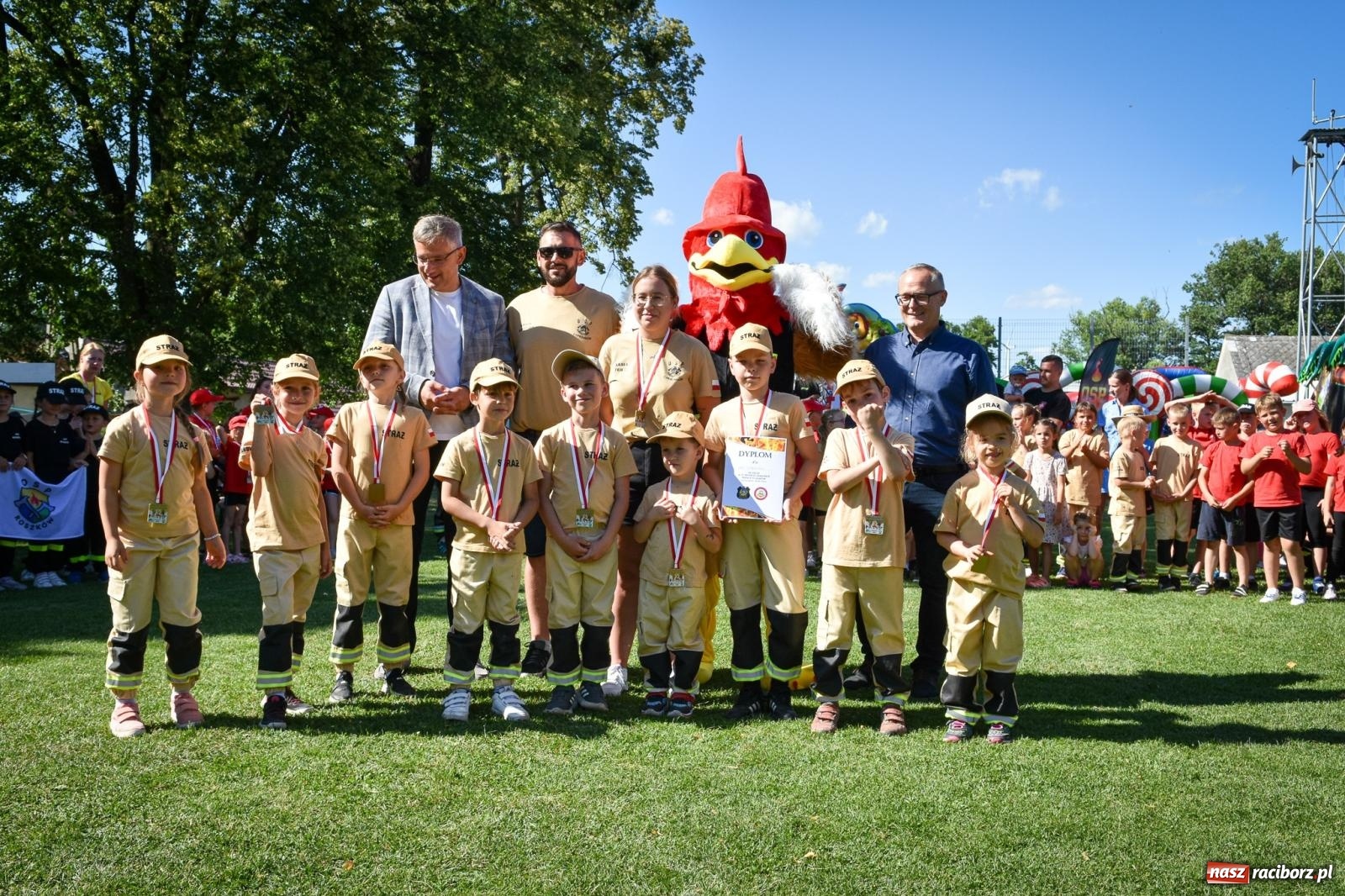 Zdjęcie w galerii na portalu naszraciborz.pl: Młodzi druhowie rywalizowali w Samborowicach. II Zawody Dziecięcych Drużyn Pożarniczych za nami wiadomości z regionu
