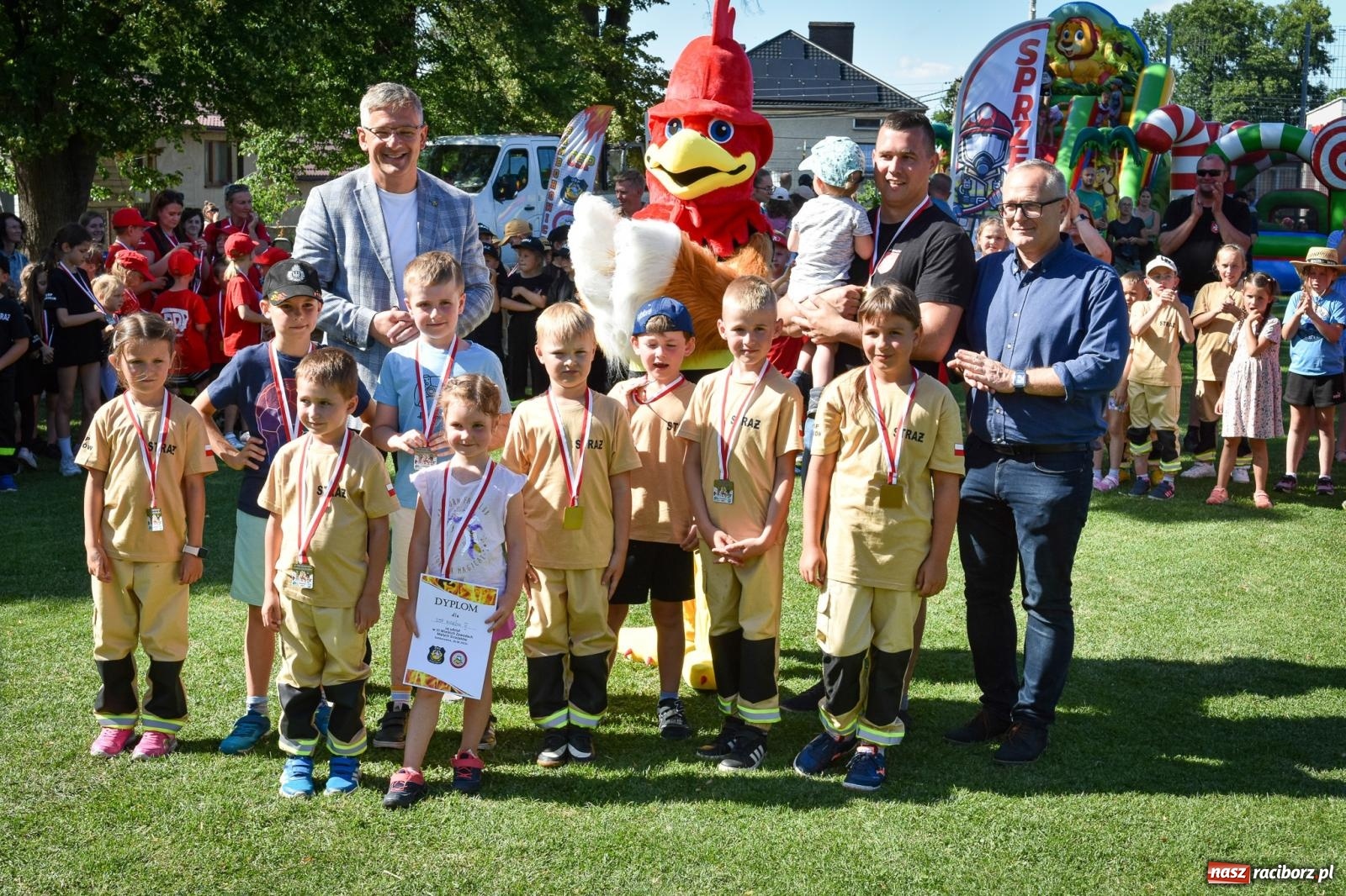 Zdjęcie w galerii na portalu naszraciborz.pl: Młodzi druhowie rywalizowali w Samborowicach. II Zawody Dziecięcych Drużyn Pożarniczych za nami wiadomości z regionu