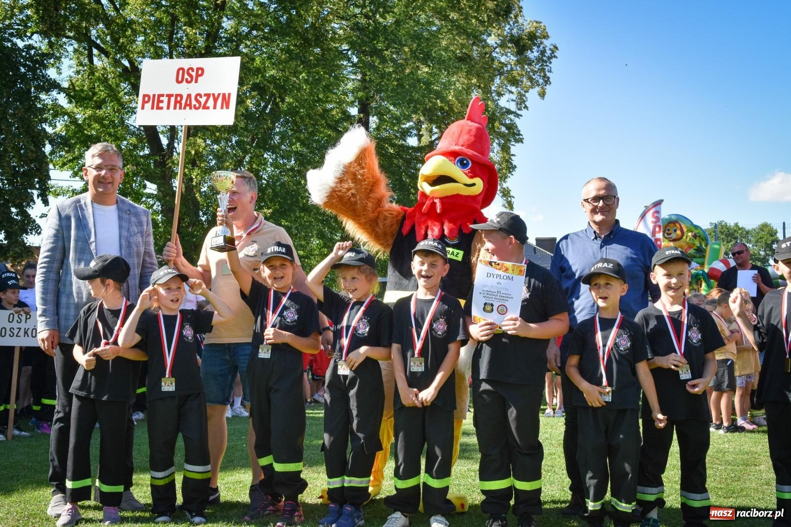 Zdjęcie w galerii na portalu naszraciborz.pl: Młodzi druhowie rywalizowali w Samborowicach. II Zawody Dziecięcych Drużyn Pożarniczych za nami wiadomości z regionu