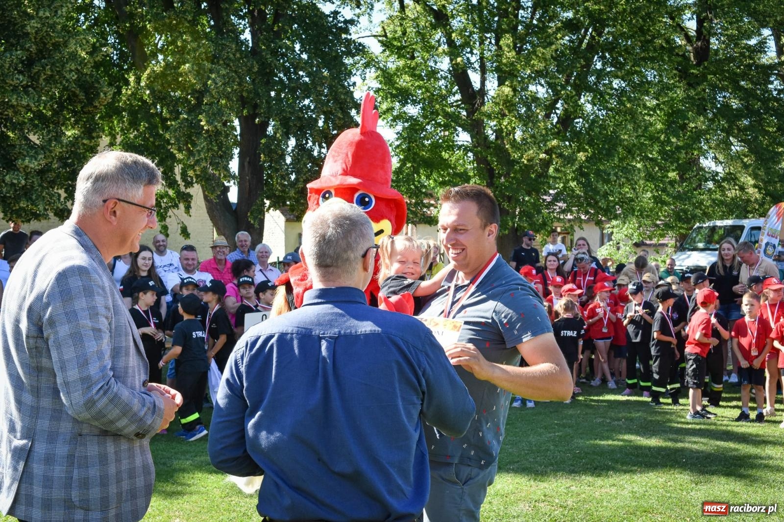 Zdjęcie w galerii na portalu naszraciborz.pl: Młodzi druhowie rywalizowali w Samborowicach. II Zawody Dziecięcych Drużyn Pożarniczych za nami wiadomości z regionu