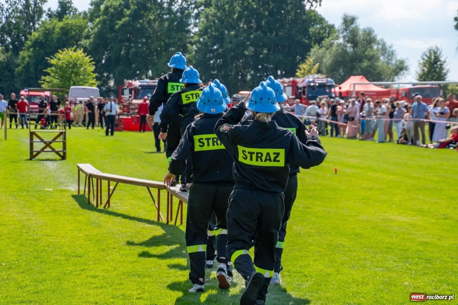 Zdjęcie w galerii na portalu naszraciborz.pl: Tradycja, rywalizacja i historia – Międzynarodowe Zawody Sikawek Konnych o Puchar Wójta Gminy Krzyżanowice w Bieńkowicach [FOTO i WIDEO] wiadomości z regionu
