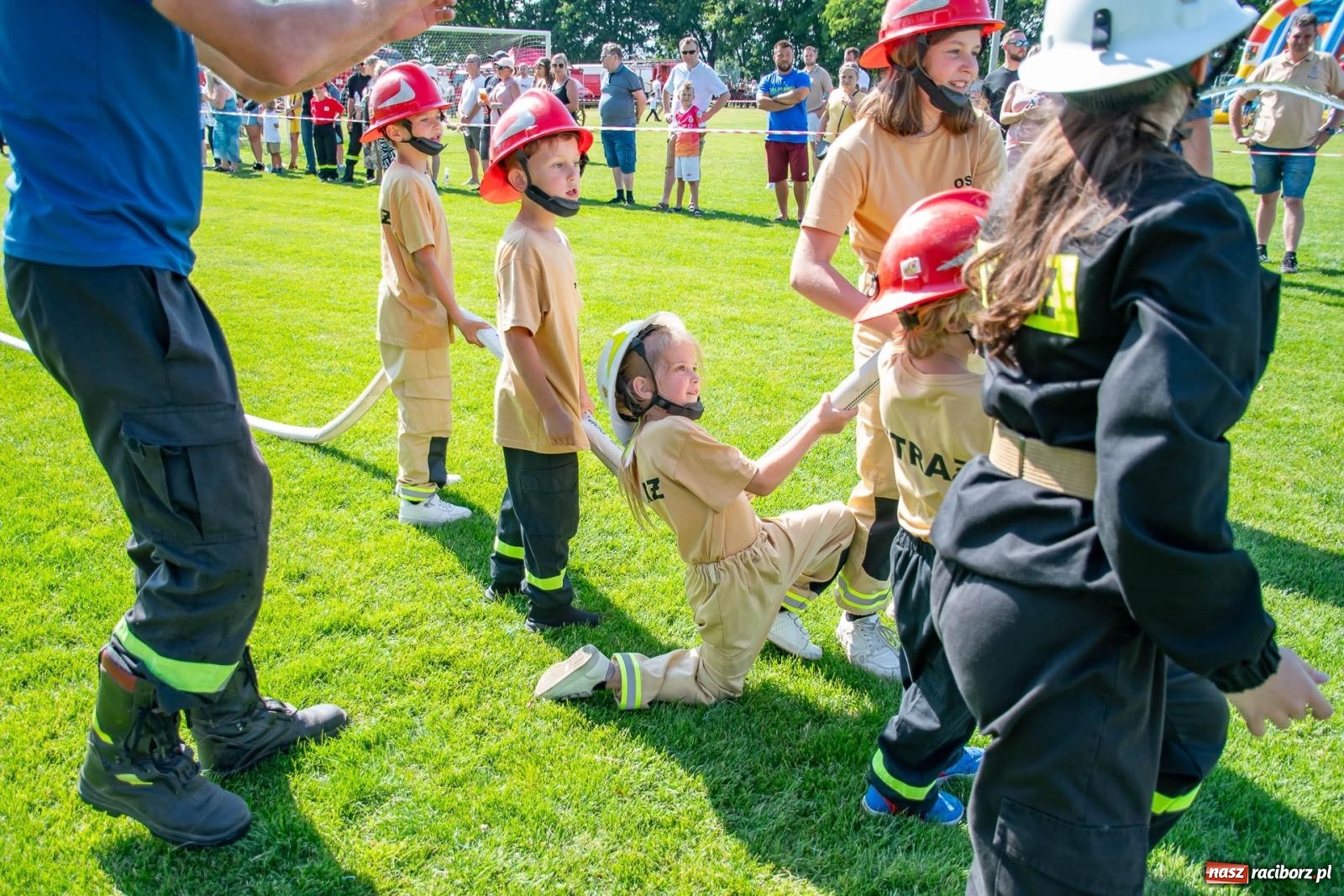 Zdjęcie w galerii na portalu naszraciborz.pl: Tradycja, rywalizacja i historia – Międzynarodowe Zawody Sikawek Konnych o Puchar Wójta Gminy Krzyżanowice w Bieńkowicach [FOTO i WIDEO] wiadomości z regionu