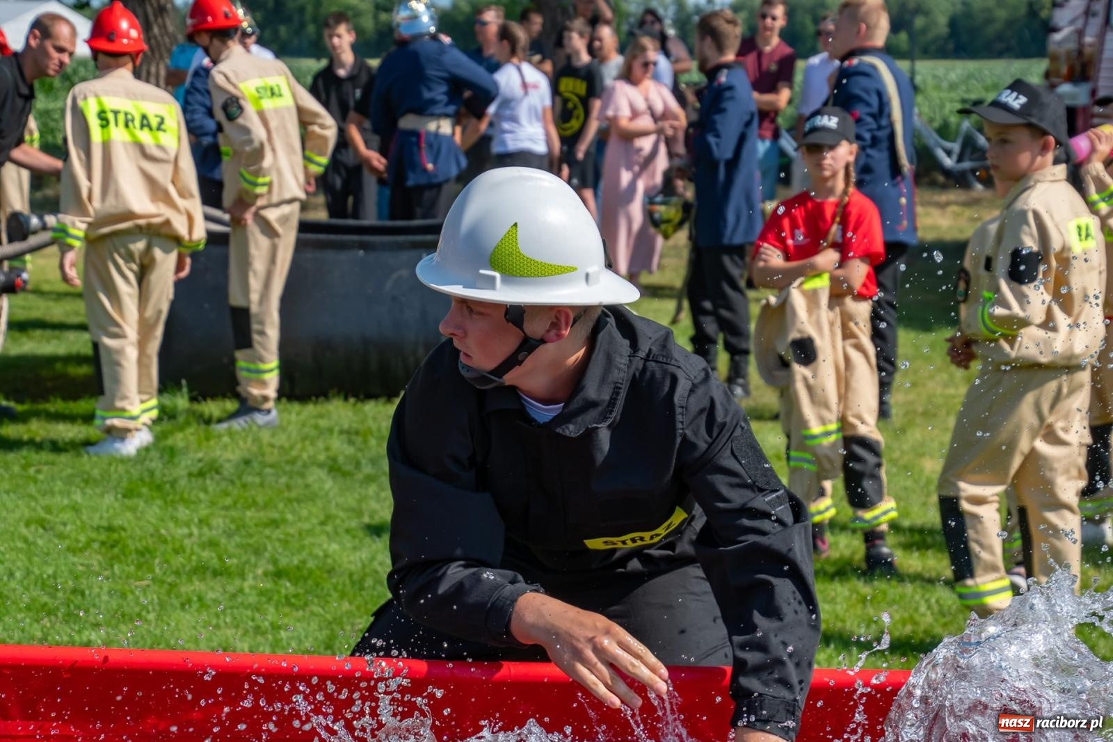 Zdjęcie w galerii na portalu naszraciborz.pl: Tradycja, rywalizacja i historia – Międzynarodowe Zawody Sikawek Konnych o Puchar Wójta Gminy Krzyżanowice w Bieńkowicach [FOTO i WIDEO] wiadomości z regionu