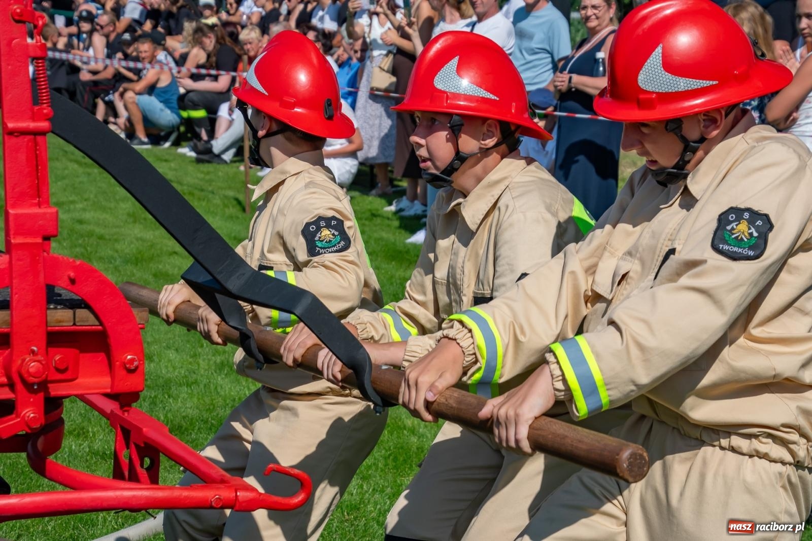 Zdjęcie w galerii na portalu naszraciborz.pl: Tradycja, rywalizacja i historia – Międzynarodowe Zawody Sikawek Konnych o Puchar Wójta Gminy Krzyżanowice w Bieńkowicach [FOTO i WIDEO] wiadomości z regionu