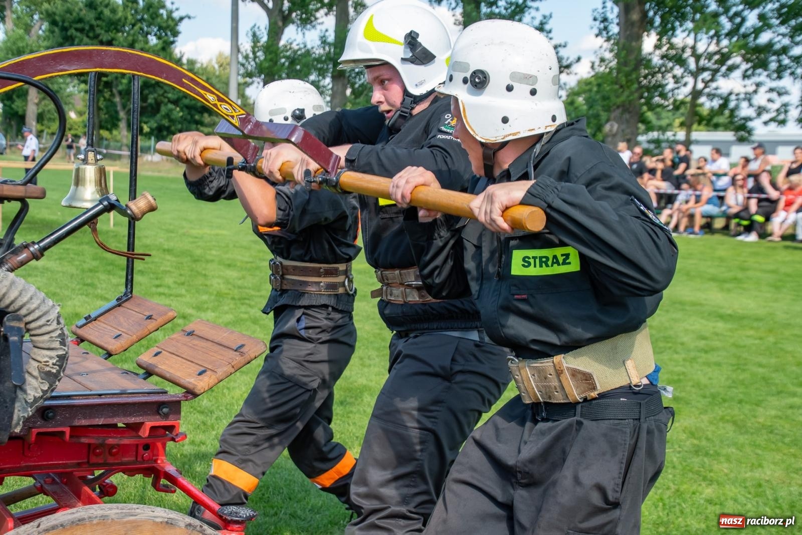 Zdjęcie w galerii na portalu naszraciborz.pl: Tradycja, rywalizacja i historia – Międzynarodowe Zawody Sikawek Konnych o Puchar Wójta Gminy Krzyżanowice w Bieńkowicach [FOTO i WIDEO] wiadomości z regionu