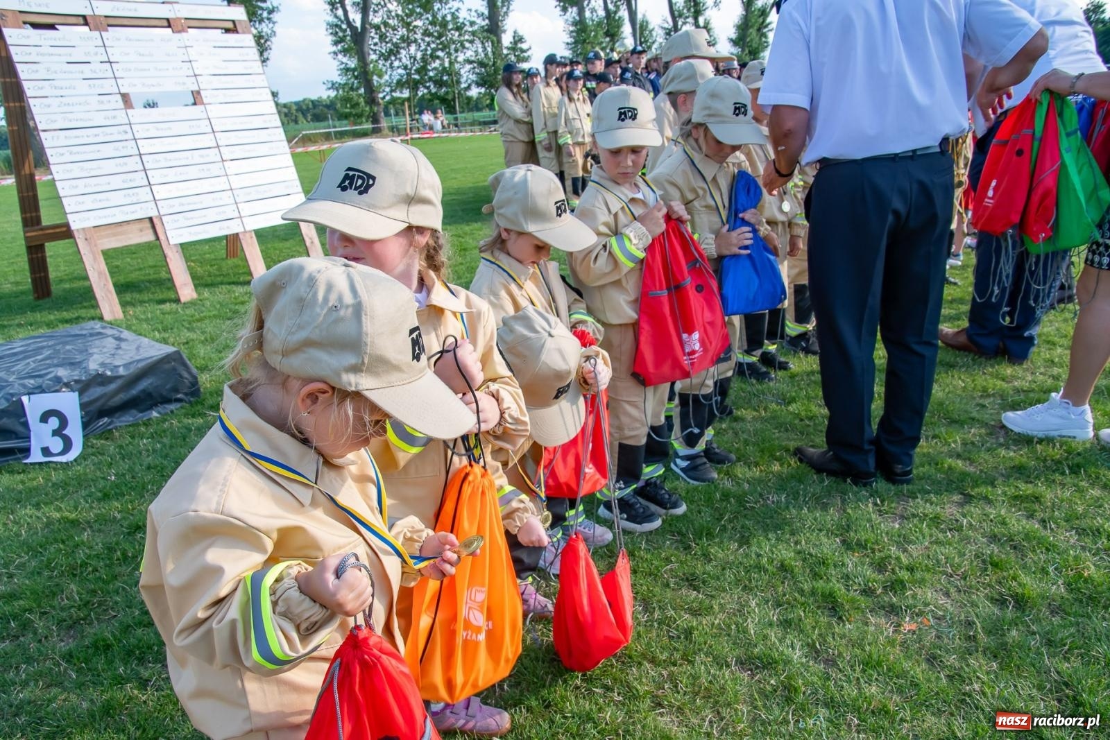 Zdjęcie w galerii na portalu naszraciborz.pl: Tradycja, rywalizacja i historia – Międzynarodowe Zawody Sikawek Konnych o Puchar Wójta Gminy Krzyżanowice w Bieńkowicach [FOTO i WIDEO] wiadomości z regionu