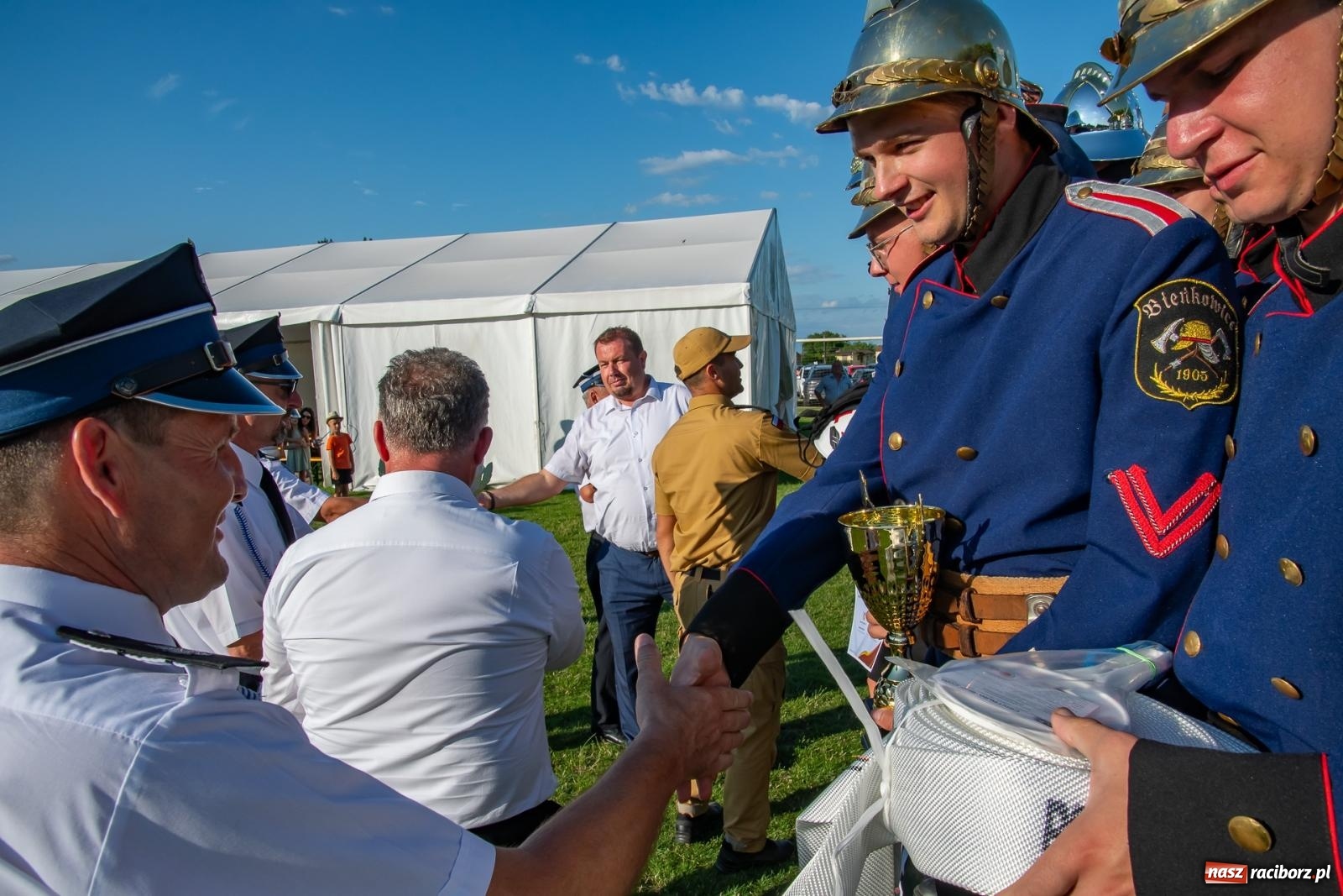 Zdjęcie w galerii na portalu naszraciborz.pl: Tradycja, rywalizacja i historia – Międzynarodowe Zawody Sikawek Konnych o Puchar Wójta Gminy Krzyżanowice w Bieńkowicach [FOTO i WIDEO] wiadomości z regionu