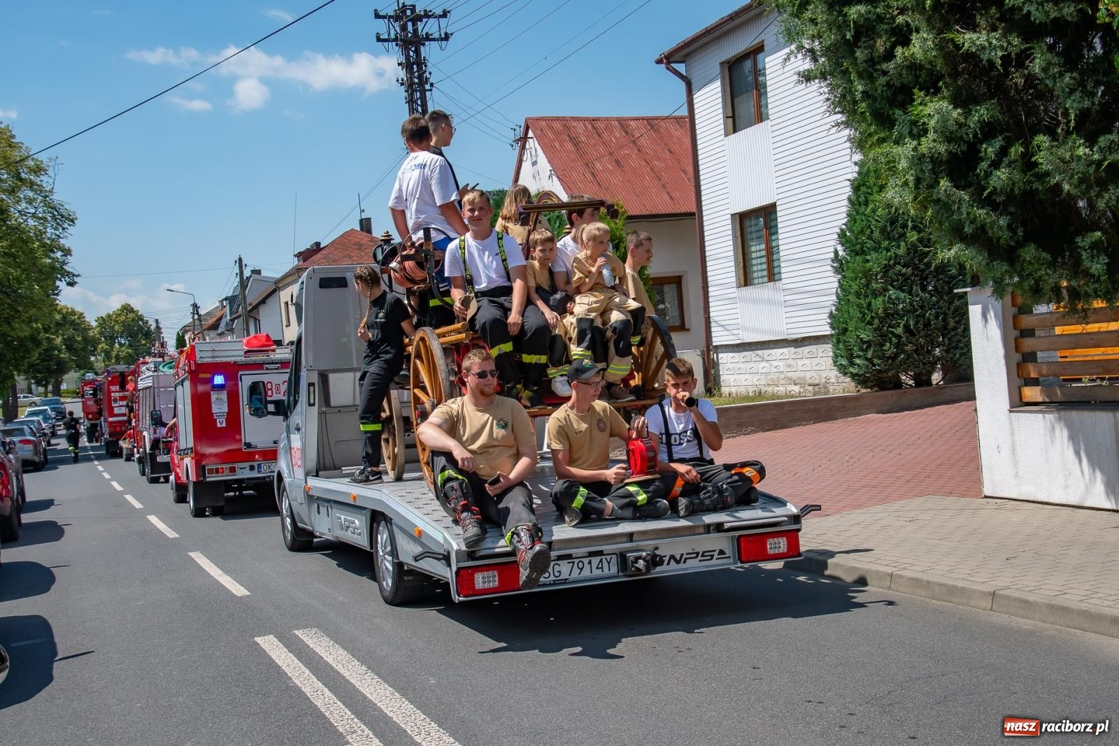 Zdjęcie w galerii na portalu naszraciborz.pl: Tradycja, rywalizacja i historia – Międzynarodowe Zawody Sikawek Konnych o Puchar Wójta Gminy Krzyżanowice w Bieńkowicach [FOTO i WIDEO] wiadomości z regionu