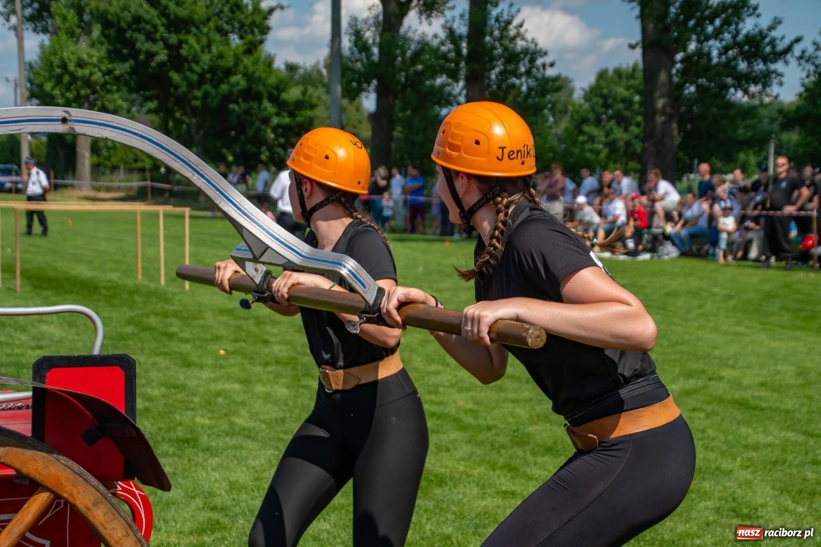 Zdjęcie w galerii na portalu naszraciborz.pl: Tradycja, rywalizacja i historia – Międzynarodowe Zawody Sikawek Konnych o Puchar Wójta Gminy Krzyżanowice w Bieńkowicach [FOTO i WIDEO] wiadomości z regionu