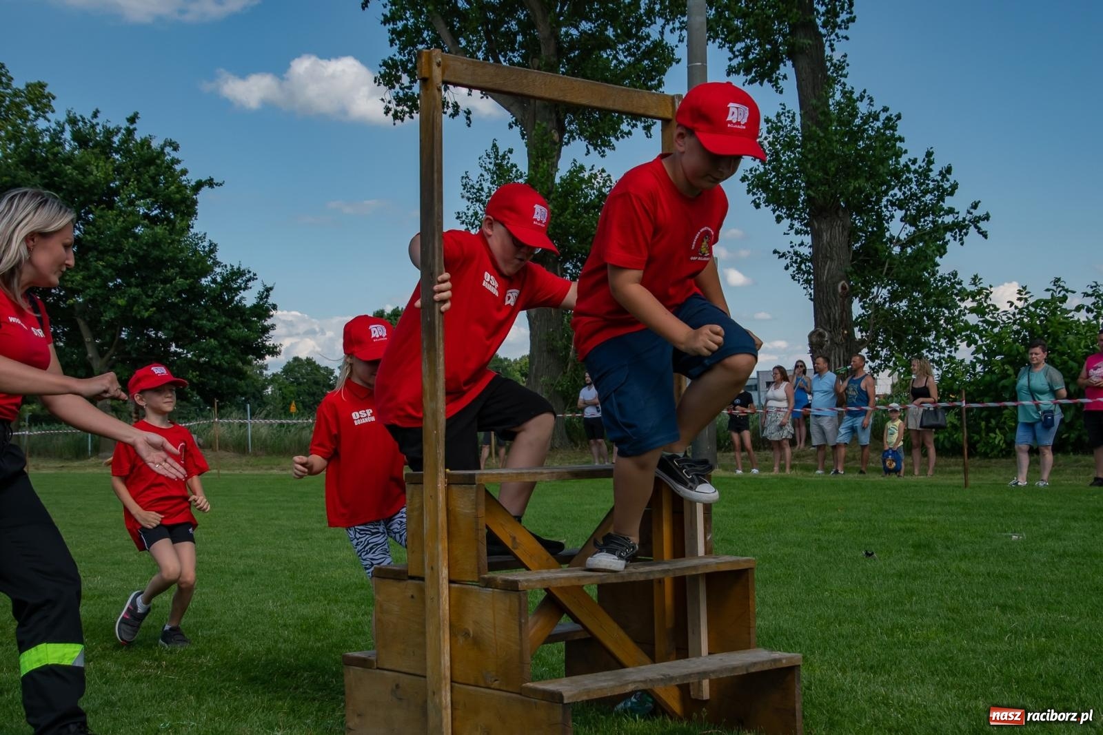 Zdjęcie w galerii na portalu naszraciborz.pl: Tradycja, rywalizacja i historia – Międzynarodowe Zawody Sikawek Konnych o Puchar Wójta Gminy Krzyżanowice w Bieńkowicach [FOTO i WIDEO] wiadomości z regionu