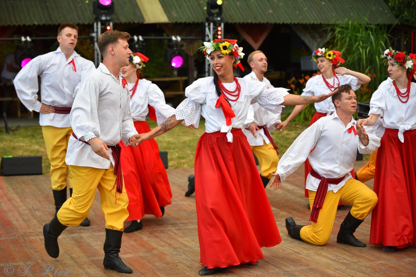 Zdjęcie w galerii na portalu naszraciborz.pl: Magiczna noc świętojańska nad Babiczokiem – debiut Babic, Nędzy i Łężczoka w Festiwalu Górnej Odry wiadomości z regionu