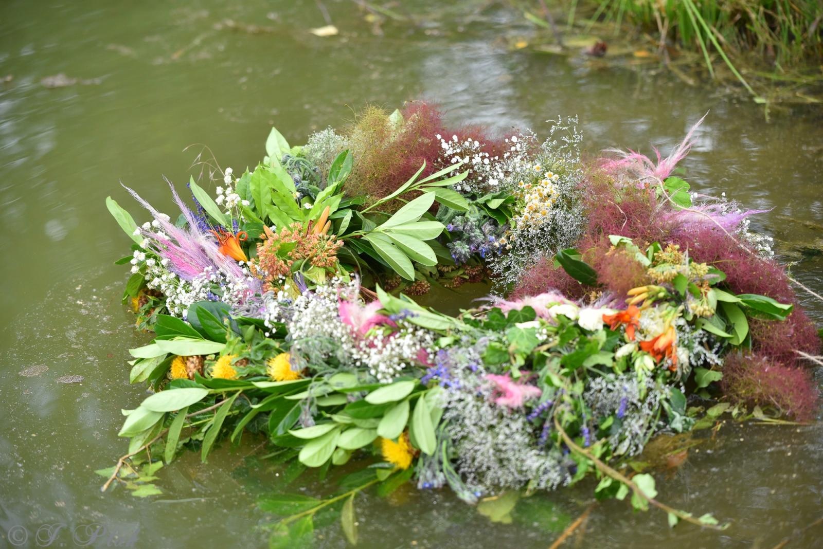 Zdjęcie w galerii na portalu naszraciborz.pl: Magiczna noc świętojańska nad Babiczokiem – debiut Babic, Nędzy i Łężczoka w Festiwalu Górnej Odry wiadomości z regionu
