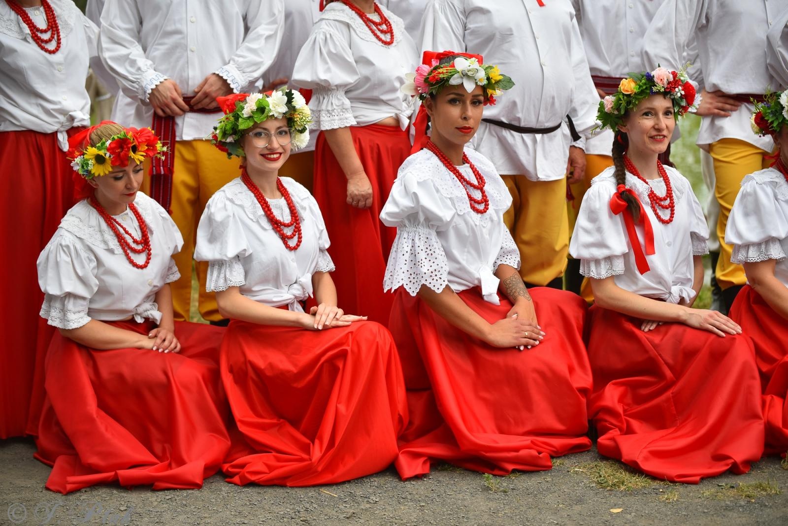 Zdjęcie w galerii na portalu naszraciborz.pl: Magiczna noc świętojańska nad Babiczokiem – debiut Babic, Nędzy i Łężczoka w Festiwalu Górnej Odry wiadomości z regionu