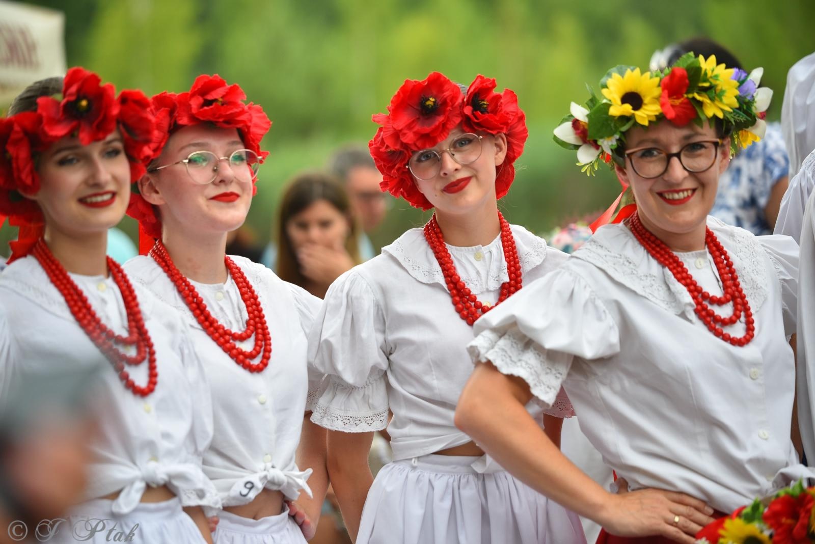 Zdjęcie w galerii na portalu naszraciborz.pl: Magiczna noc świętojańska nad Babiczokiem – debiut Babic, Nędzy i Łężczoka w Festiwalu Górnej Odry wiadomości z regionu