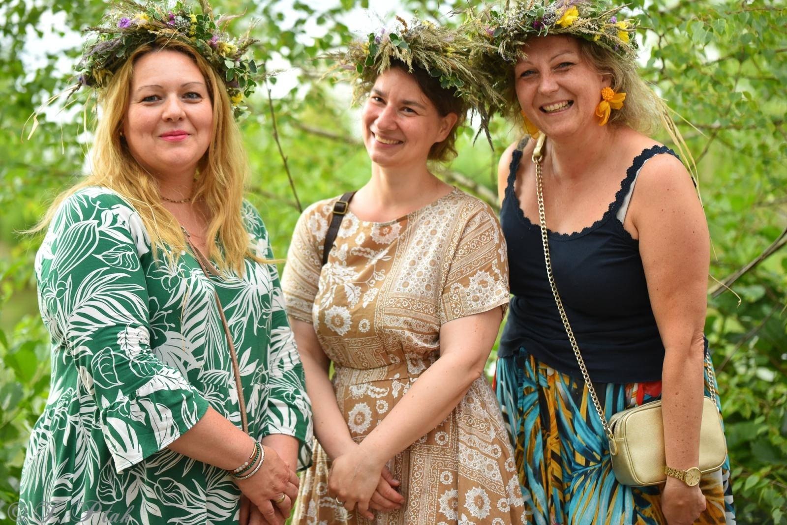 Zdjęcie w galerii na portalu naszraciborz.pl: Magiczna noc świętojańska nad Babiczokiem – debiut Babic, Nędzy i Łężczoka w Festiwalu Górnej Odry wiadomości z regionu