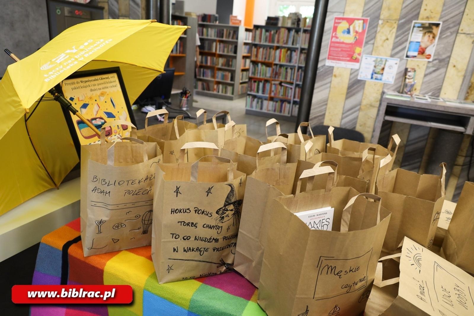 Zdjęcie w galerii na portalu naszraciborz.pl: Pakuj się do czytania! wiadomości z regionu