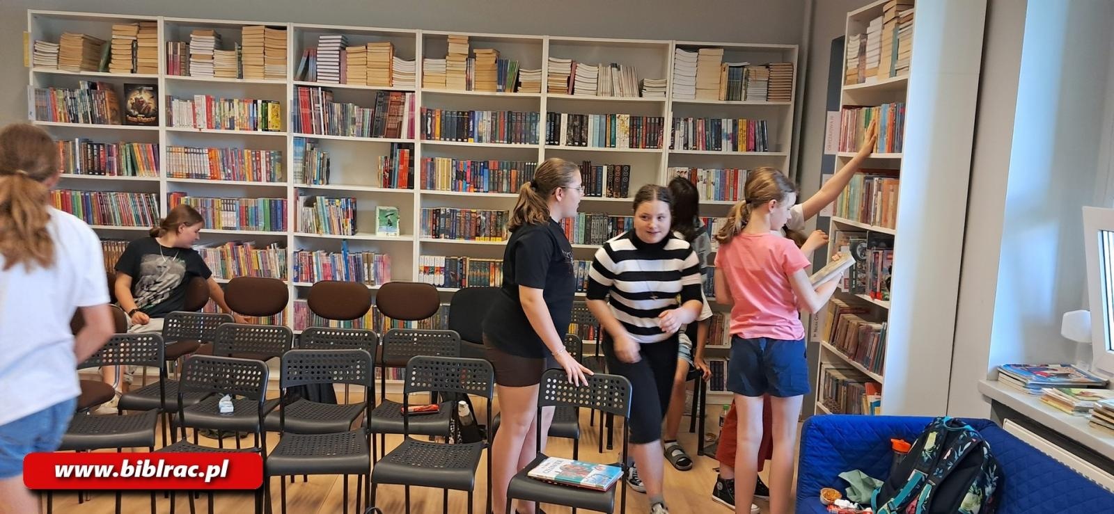 Zdjęcie w galerii na portalu naszraciborz.pl: Książka na wakacje – literackie pożegnanie z KASK-iem wiadomości z regionu