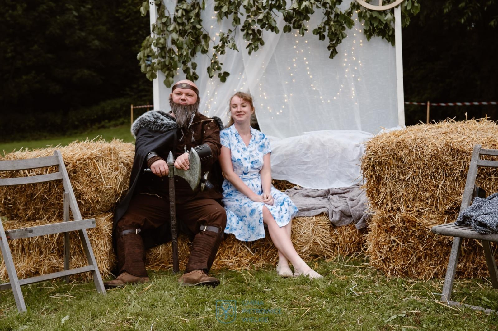 Zdjęcie w galerii na portalu naszraciborz.pl: Niezapomniany wieczór w Kornicach na bis: muzyka, ognisko i rzymscy legioniści wiadomości z regionu