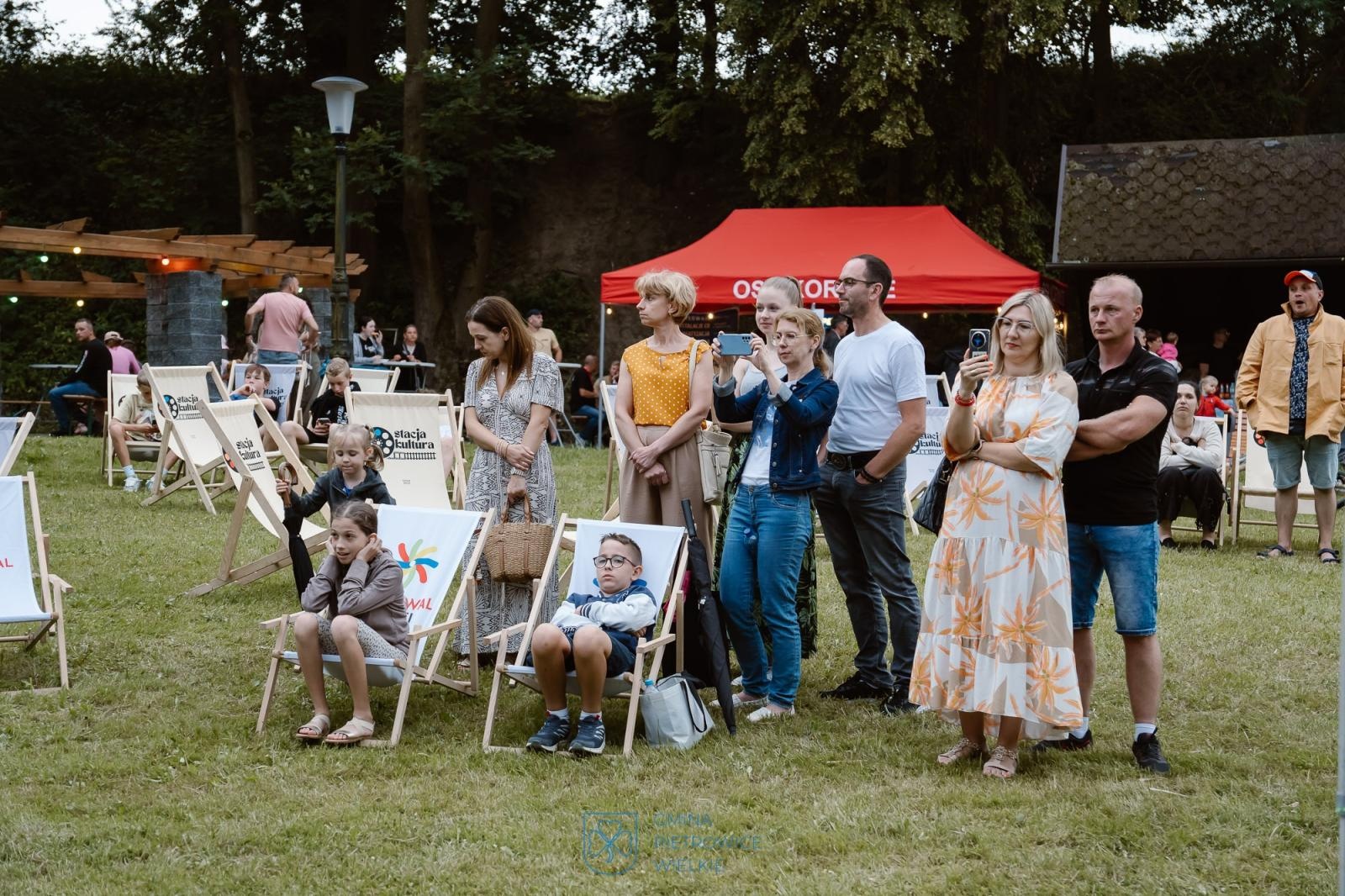 Zdjęcie w galerii na portalu naszraciborz.pl: Niezapomniany wieczór w Kornicach na bis: muzyka, ognisko i rzymscy legioniści wiadomości z regionu