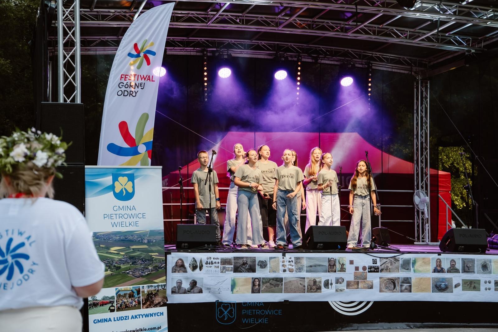 Zdjęcie w galerii na portalu naszraciborz.pl: Niezapomniany wieczór w Kornicach na bis: muzyka, ognisko i rzymscy legioniści wiadomości z regionu