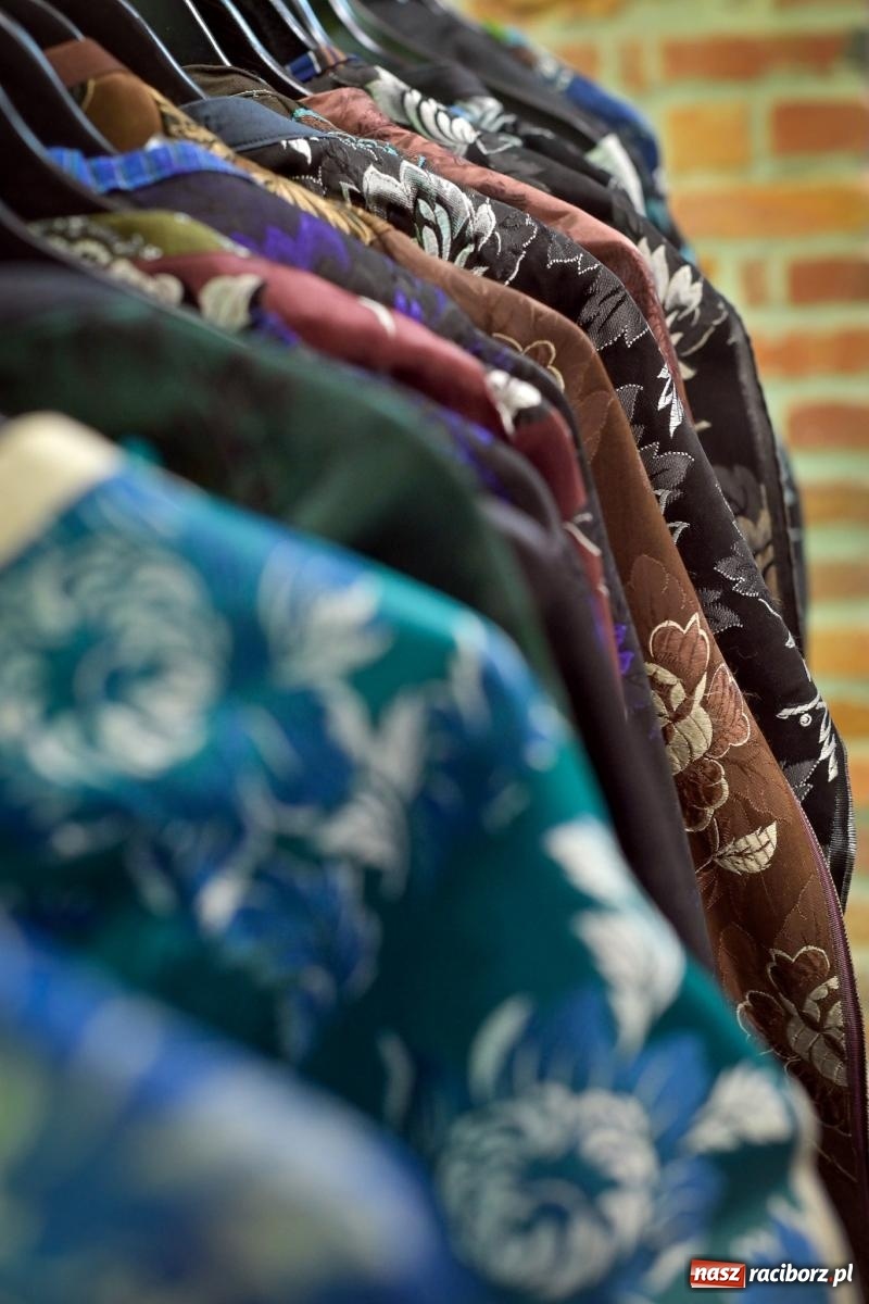 Zdjęcie w galerii na portalu naszraciborz.pl: Wernisaż i konferencja o śląskim stroju ludowym w Tworkowie wiadomości z regionu