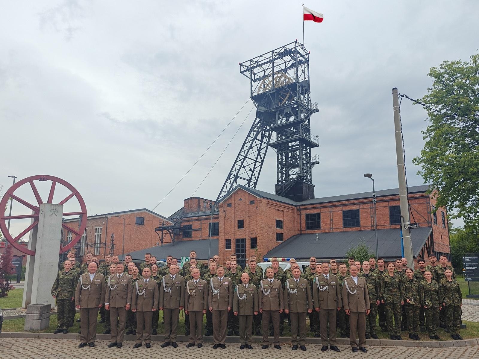 Zdjęcie w galerii na portalu naszraciborz.pl: Uroczyste ślubowanie nowych funkcjonariuszy Śląskiego Oddziału SG i otwarcie Grupy Zamiejscowej w Rybniku wiadomości z regionu