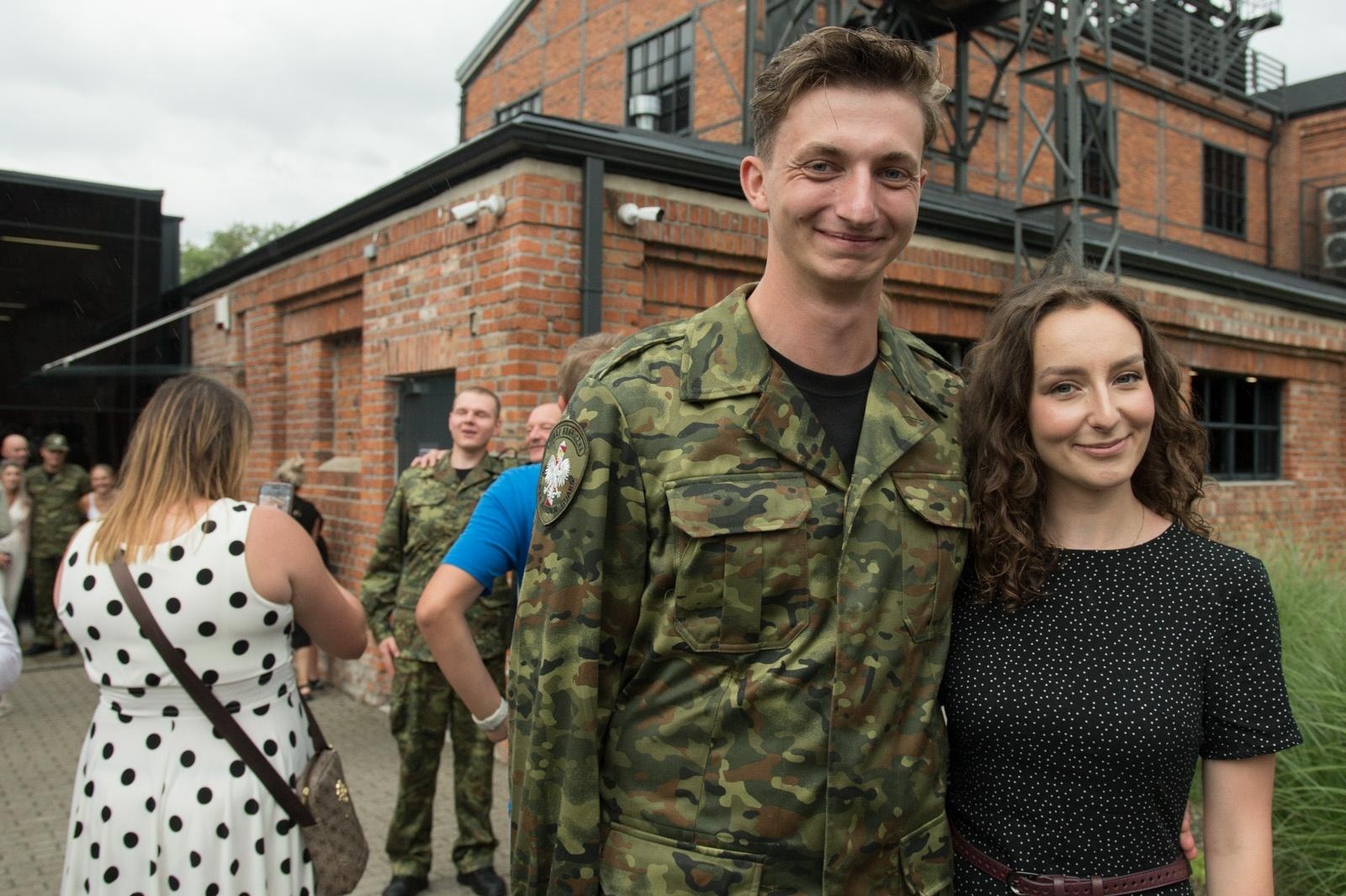 Zdjęcie w galerii na portalu naszraciborz.pl: Uroczyste ślubowanie nowych funkcjonariuszy Śląskiego Oddziału SG i otwarcie Grupy Zamiejscowej w Rybniku wiadomości z regionu