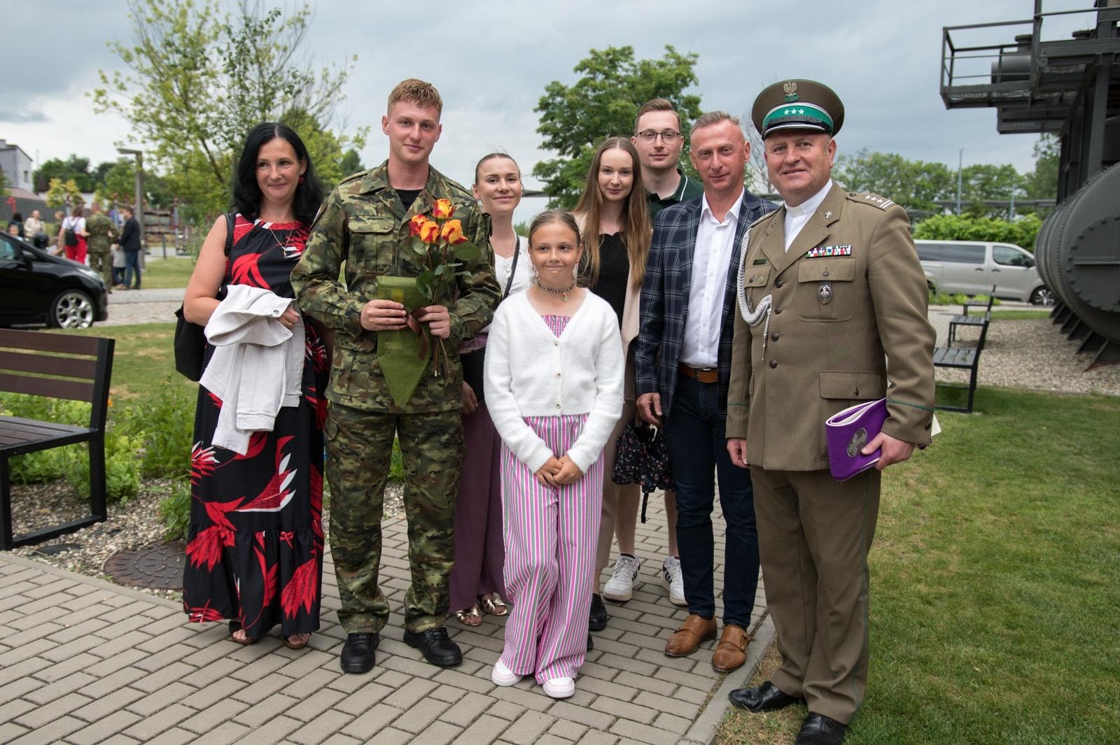 Zdjęcie w galerii na portalu naszraciborz.pl: Uroczyste ślubowanie nowych funkcjonariuszy Śląskiego Oddziału SG i otwarcie Grupy Zamiejscowej w Rybniku wiadomości z regionu