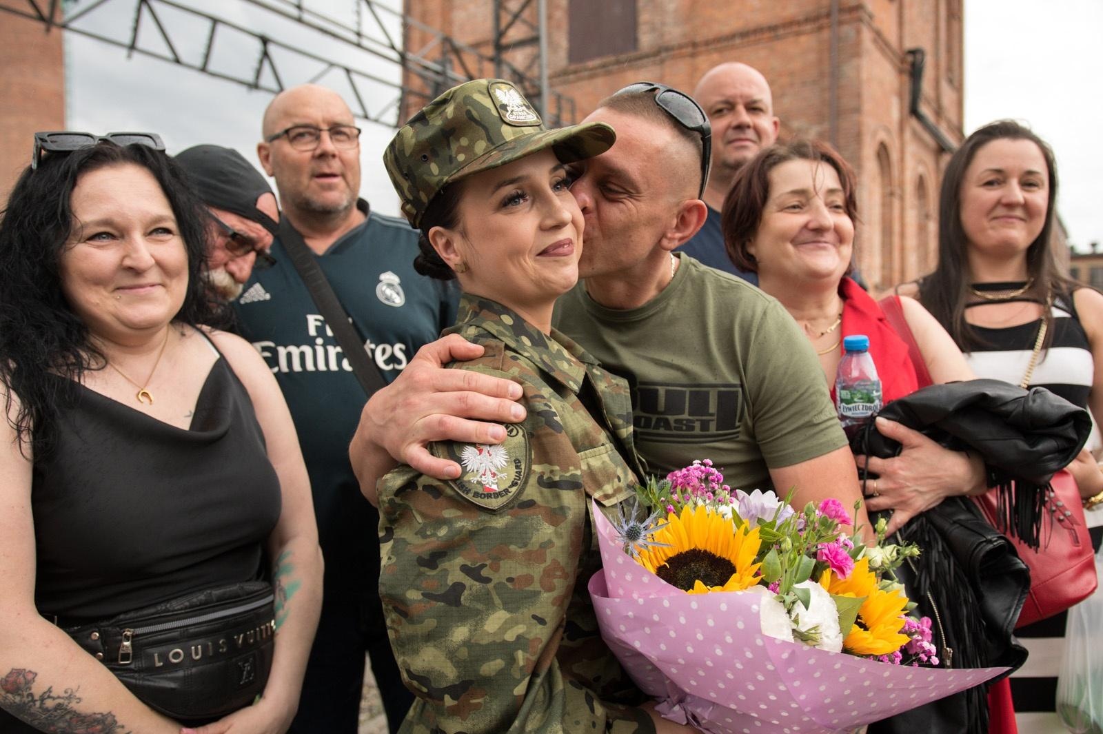 Zdjęcie w galerii na portalu naszraciborz.pl: Uroczyste ślubowanie nowych funkcjonariuszy Śląskiego Oddziału SG i otwarcie Grupy Zamiejscowej w Rybniku wiadomości z regionu