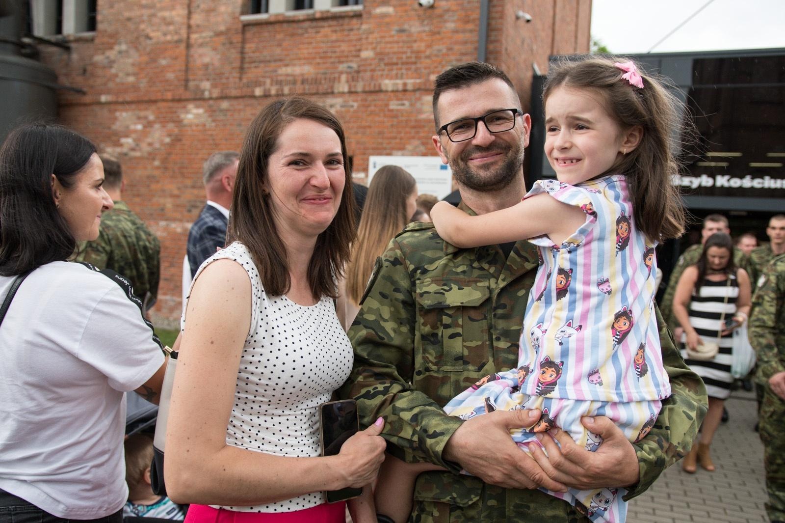 Zdjęcie w galerii na portalu naszraciborz.pl: Uroczyste ślubowanie nowych funkcjonariuszy Śląskiego Oddziału SG i otwarcie Grupy Zamiejscowej w Rybniku wiadomości z regionu