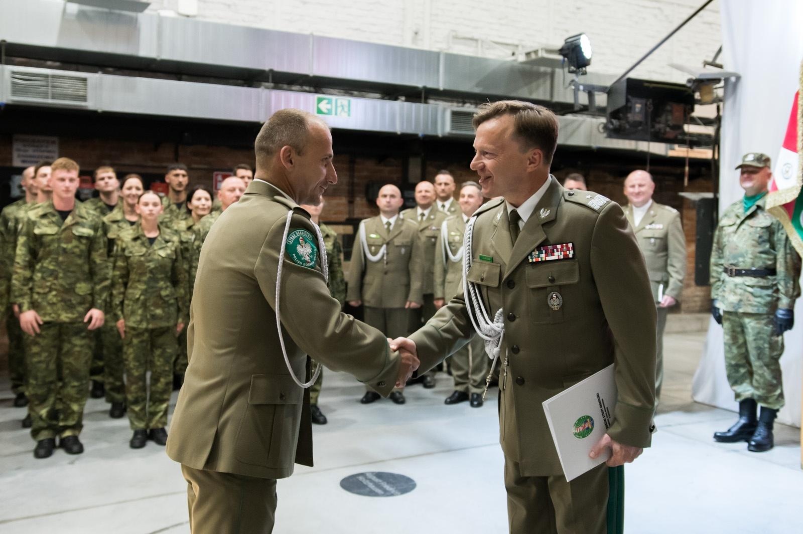 Zdjęcie w galerii na portalu naszraciborz.pl: Uroczyste ślubowanie nowych funkcjonariuszy Śląskiego Oddziału SG i otwarcie Grupy Zamiejscowej w Rybniku wiadomości z regionu