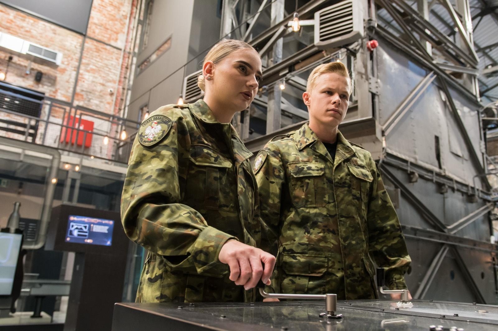 Zdjęcie w galerii na portalu naszraciborz.pl: Uroczyste ślubowanie nowych funkcjonariuszy Śląskiego Oddziału SG i otwarcie Grupy Zamiejscowej w Rybniku wiadomości z regionu