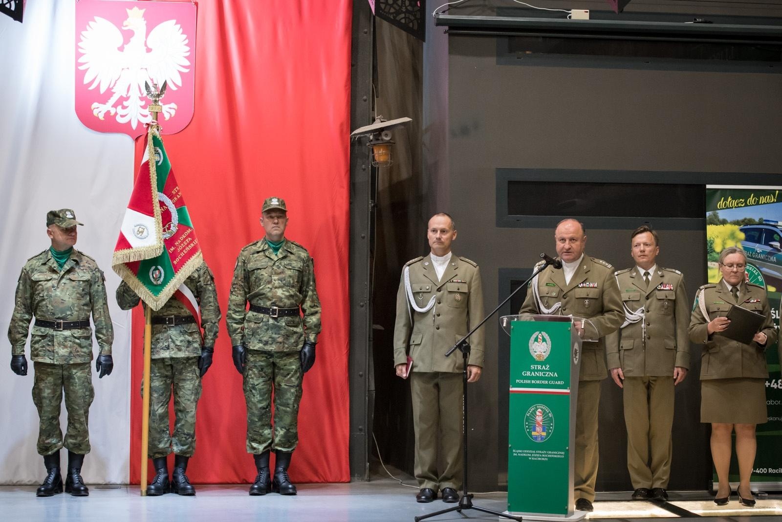 Zdjęcie w galerii na portalu naszraciborz.pl: Uroczyste ślubowanie nowych funkcjonariuszy Śląskiego Oddziału SG i otwarcie Grupy Zamiejscowej w Rybniku wiadomości z regionu