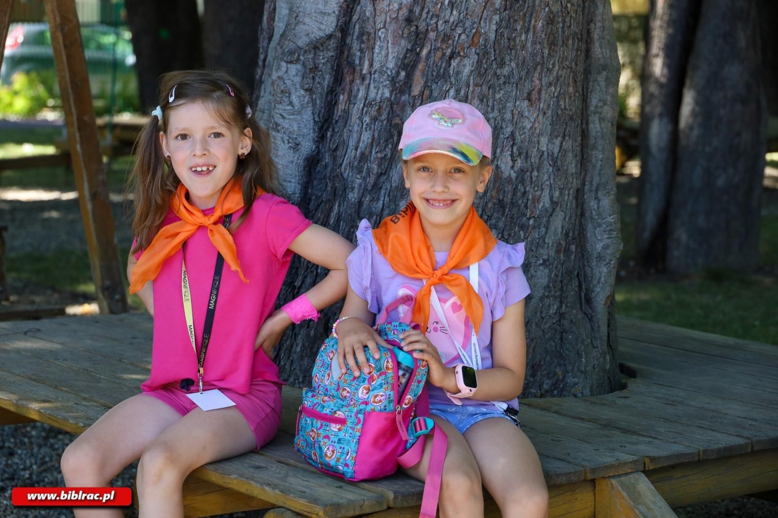 Zdjęcie w galerii na portalu naszraciborz.pl: Zaczęło się ogniście! Ruszyło Lato z Biblioteką wiadomości z regionu